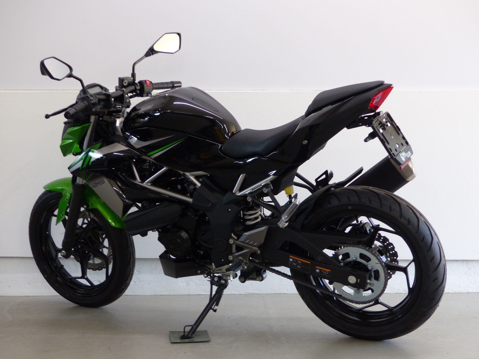 KAWASAKI Z 125 ABS mit Zubehör-image-11