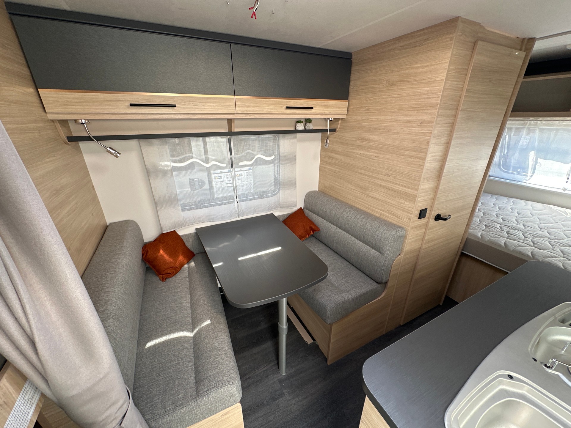 CARAVELAIR Alba 426 Style-image-4