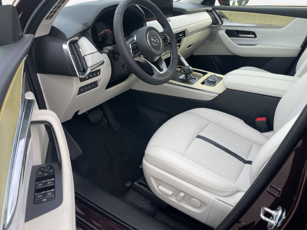 MAZDA CX-80 2.5 PHEV Takumi Plus CATA-image-4