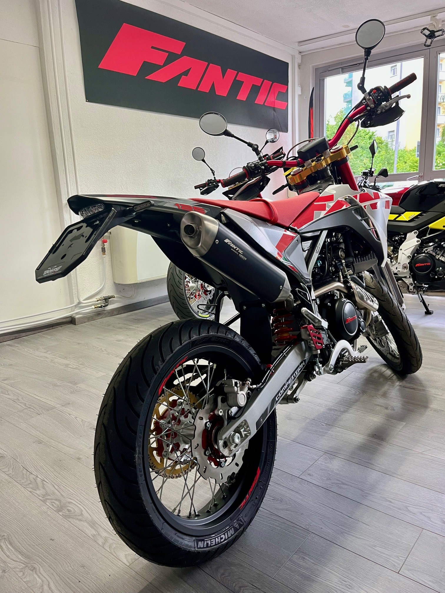 FANTIC XMF 125 Motard Competition MY25 - GRATIS LIEFERUNG"-image-3