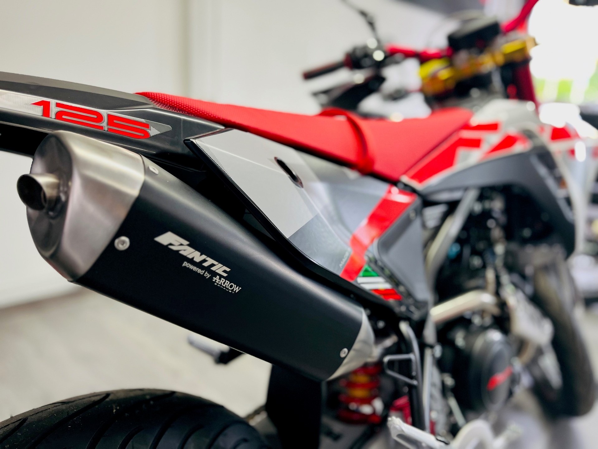 FANTIC XMF 125 Motard Competition MY25 - GRATIS LIEFERUNG"-image-4