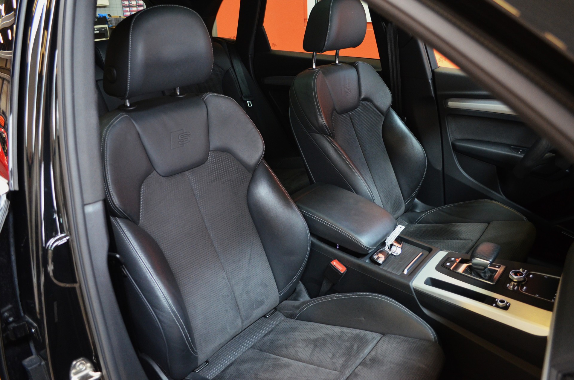 AUDI Q5 55 TFSI e sport quattro-image-9