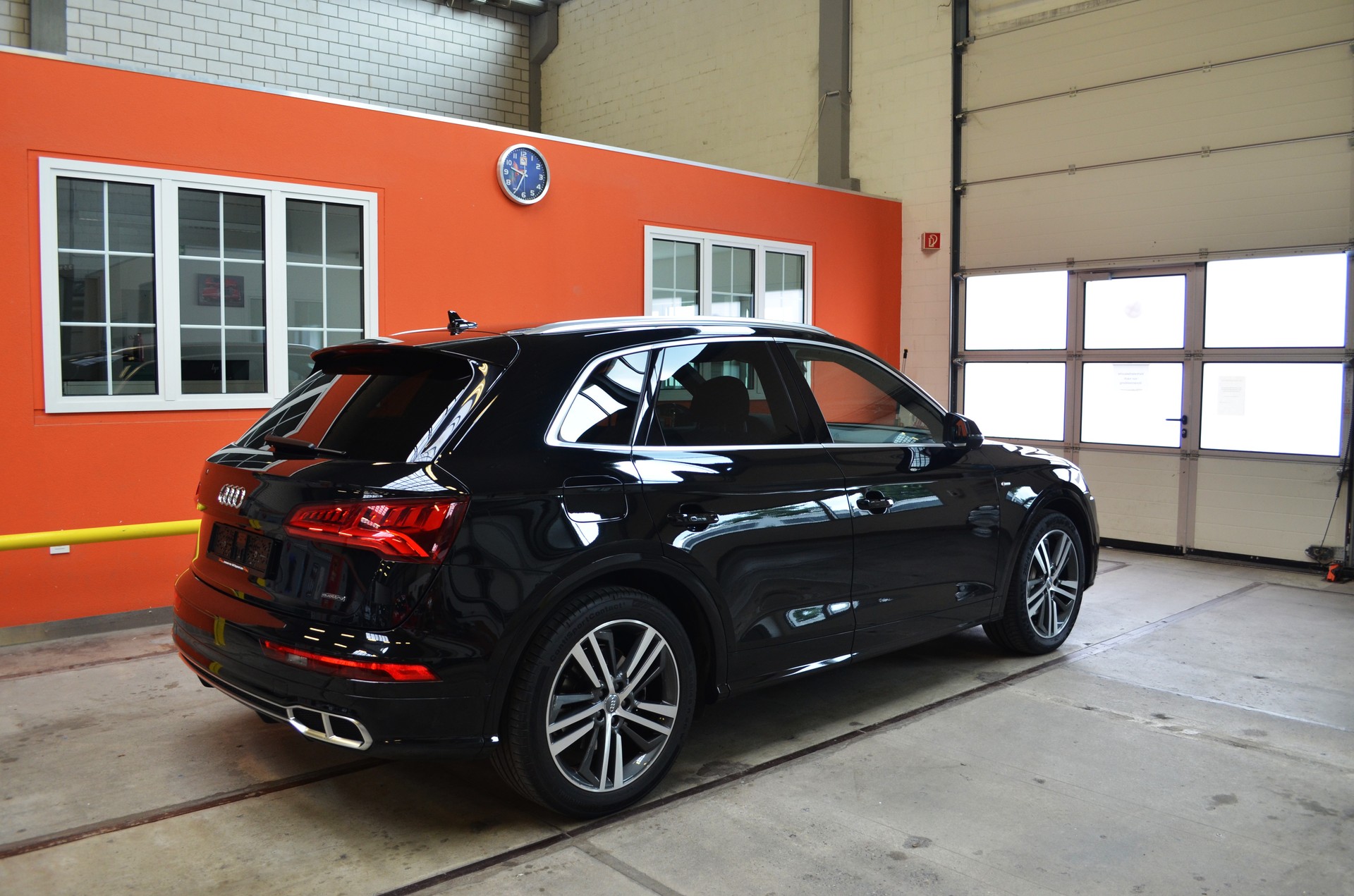 AUDI Q5 55 TFSI e sport quattro-image-4