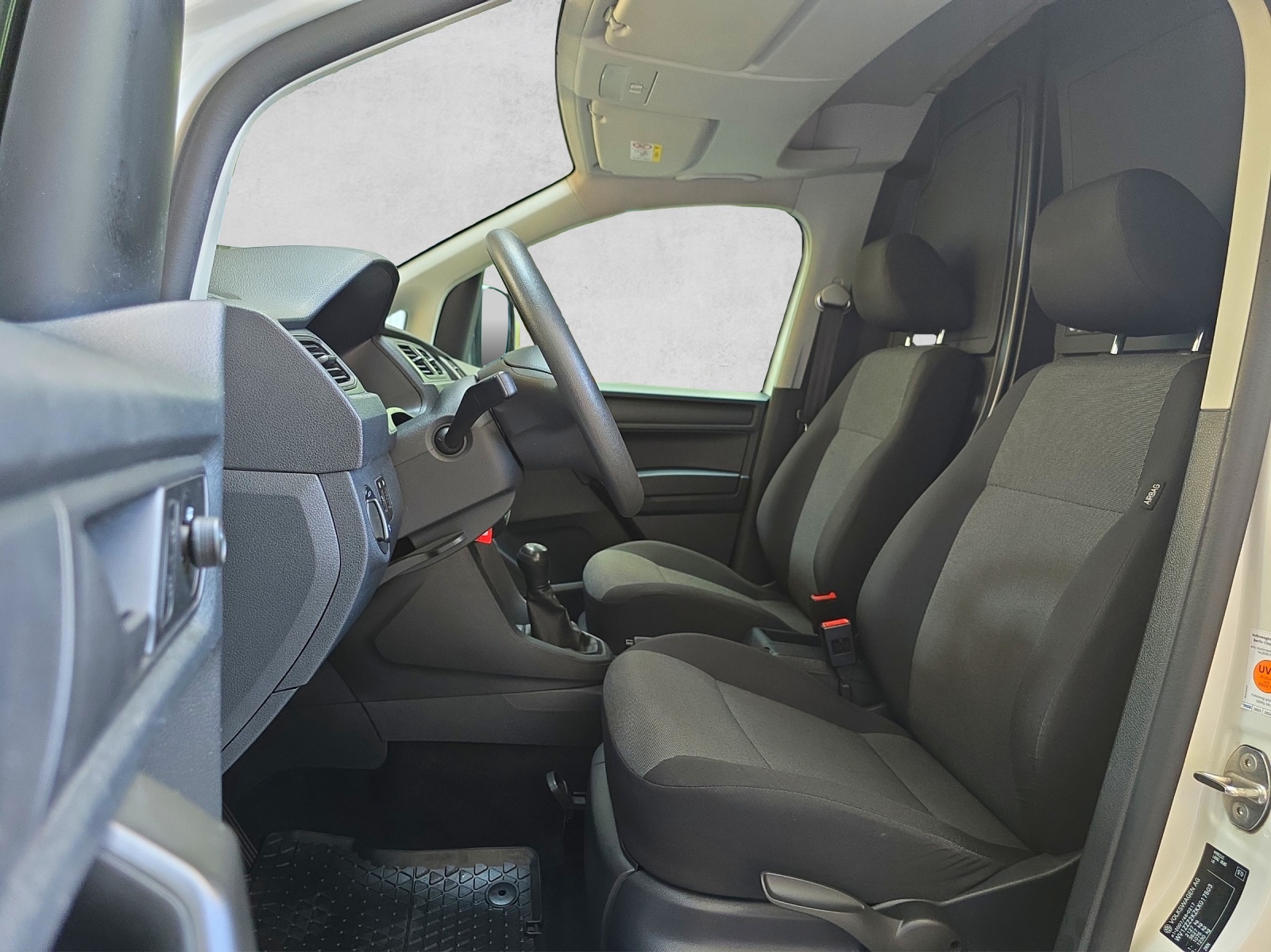 VW Caddy 2.0TDI BlueMotion Technology-image-7