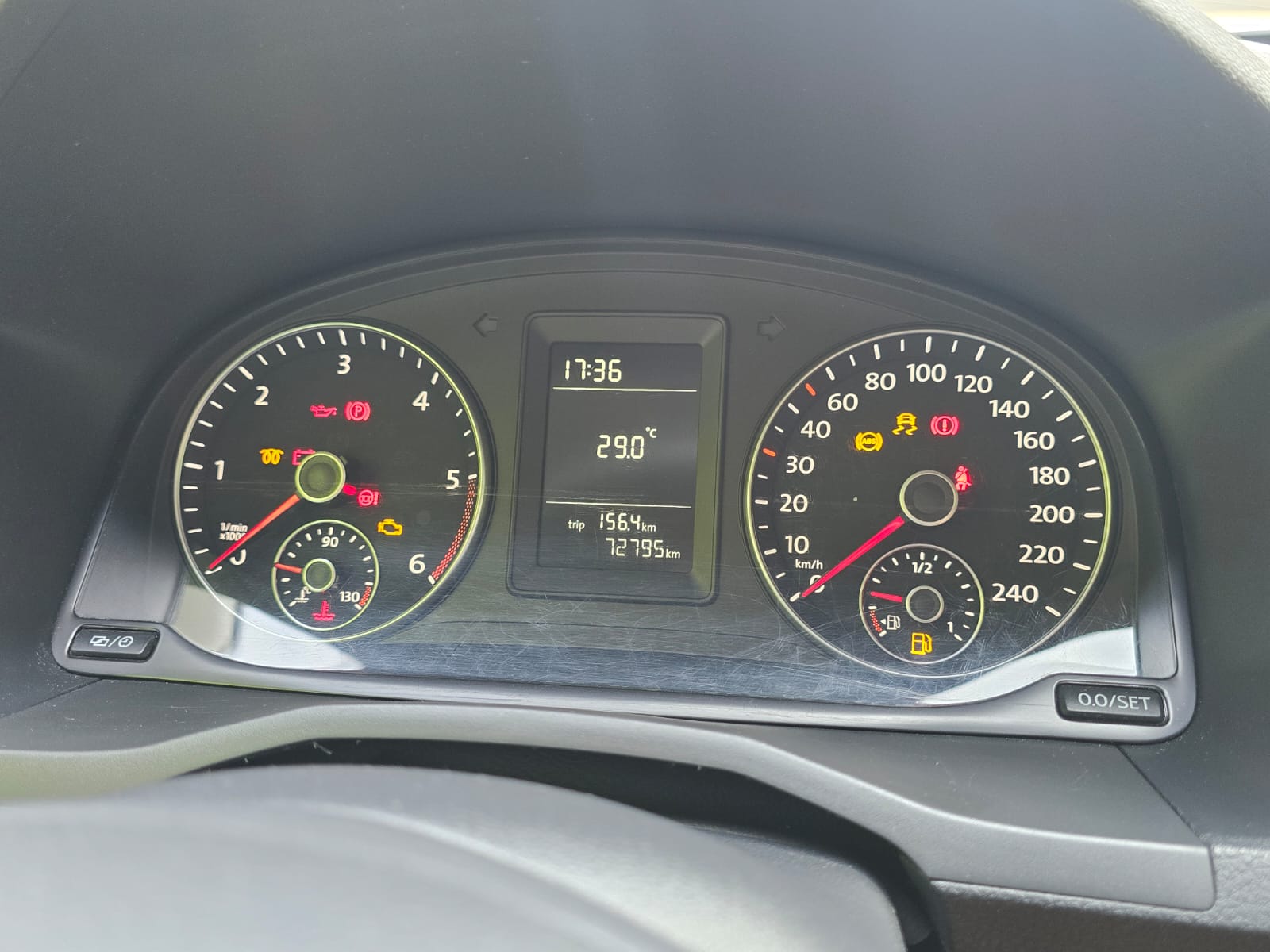 VW Caddy 2.0TDI BlueMotion Technology-image-6