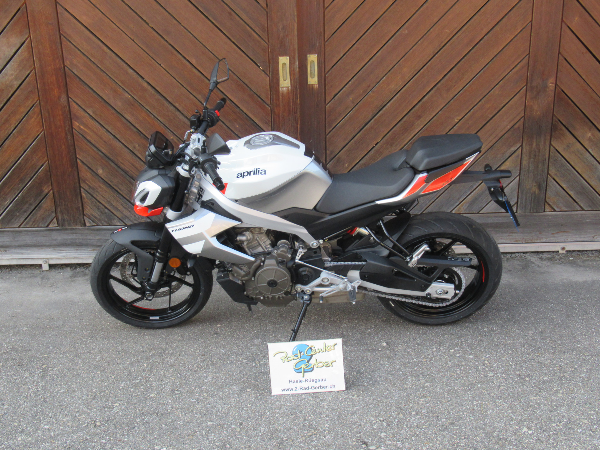 APRILIA Tuono 457-image-5