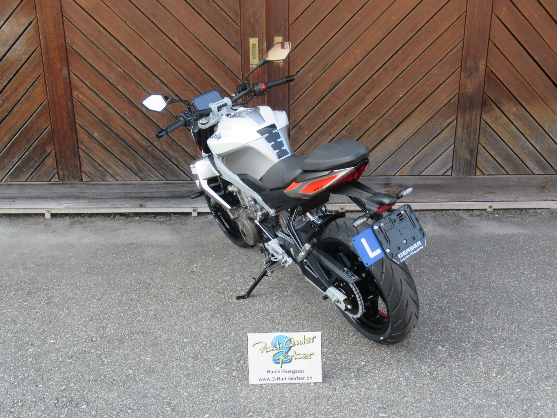 APRILIA Tuono 457-image-2