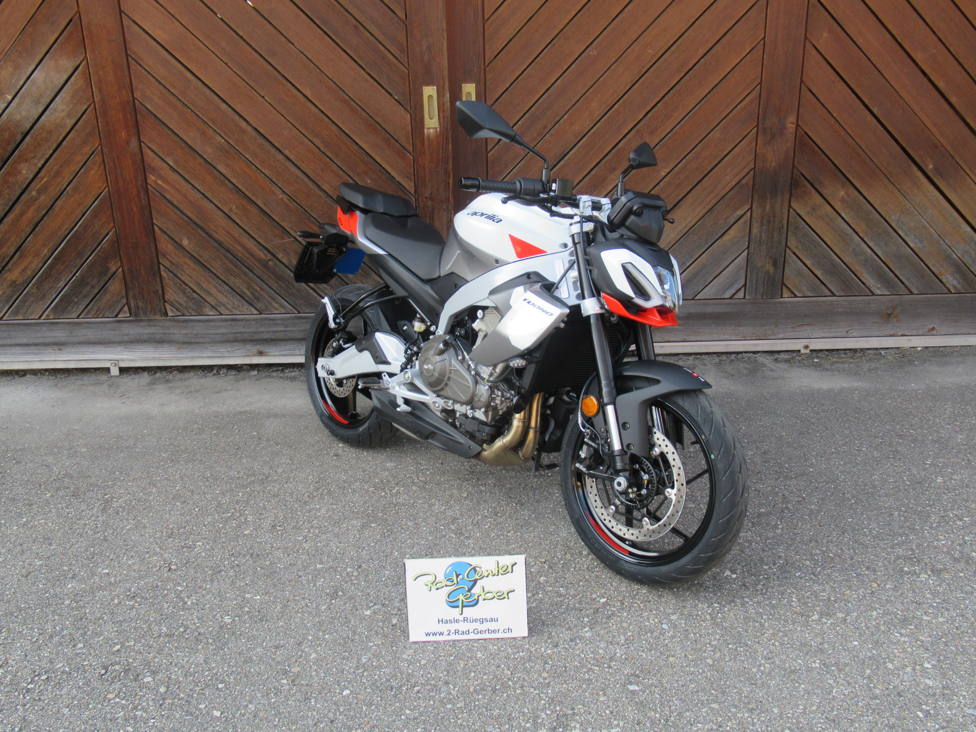 APRILIA Tuono 457-image-6