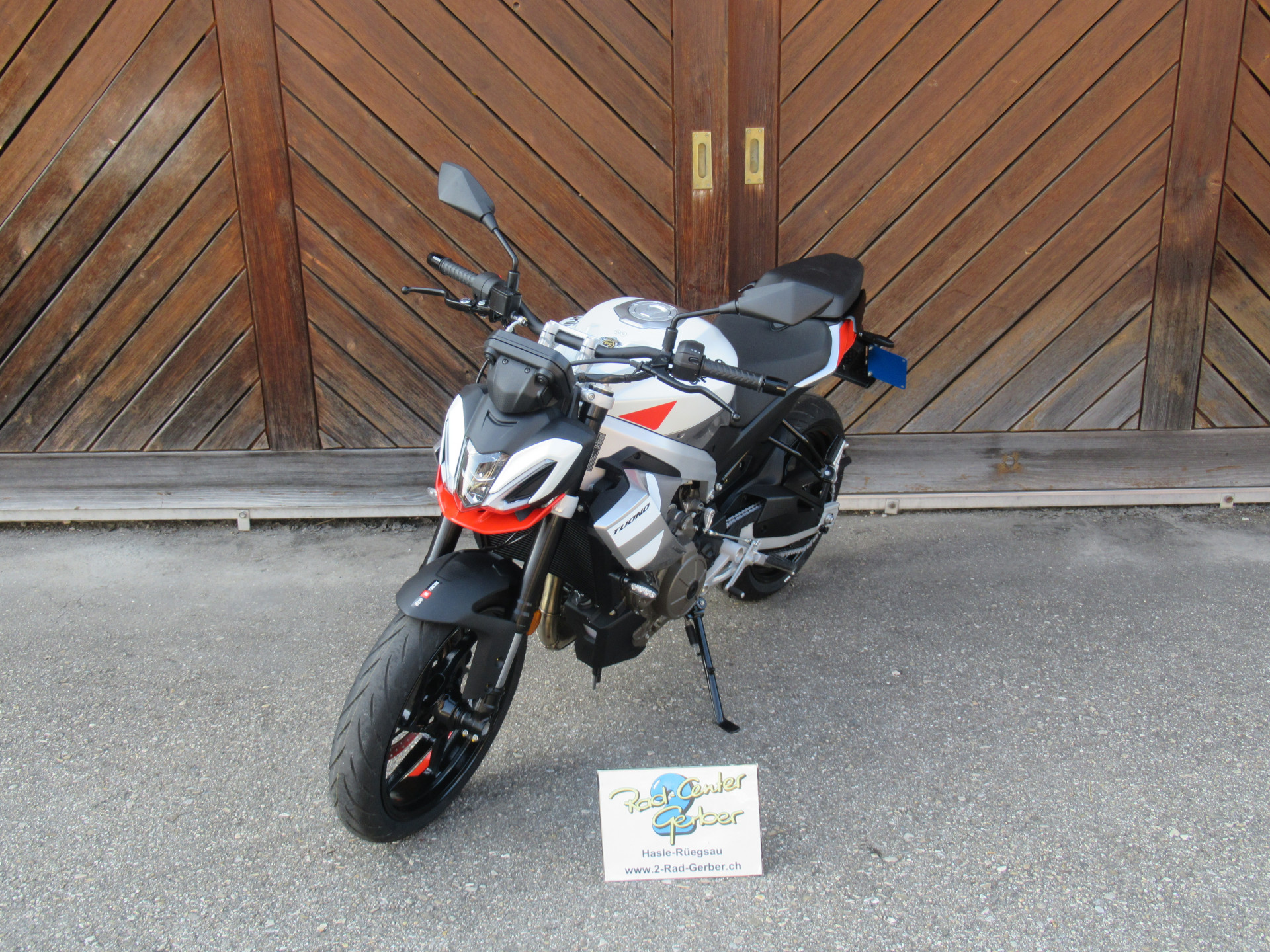 APRILIA Tuono 457-image-0