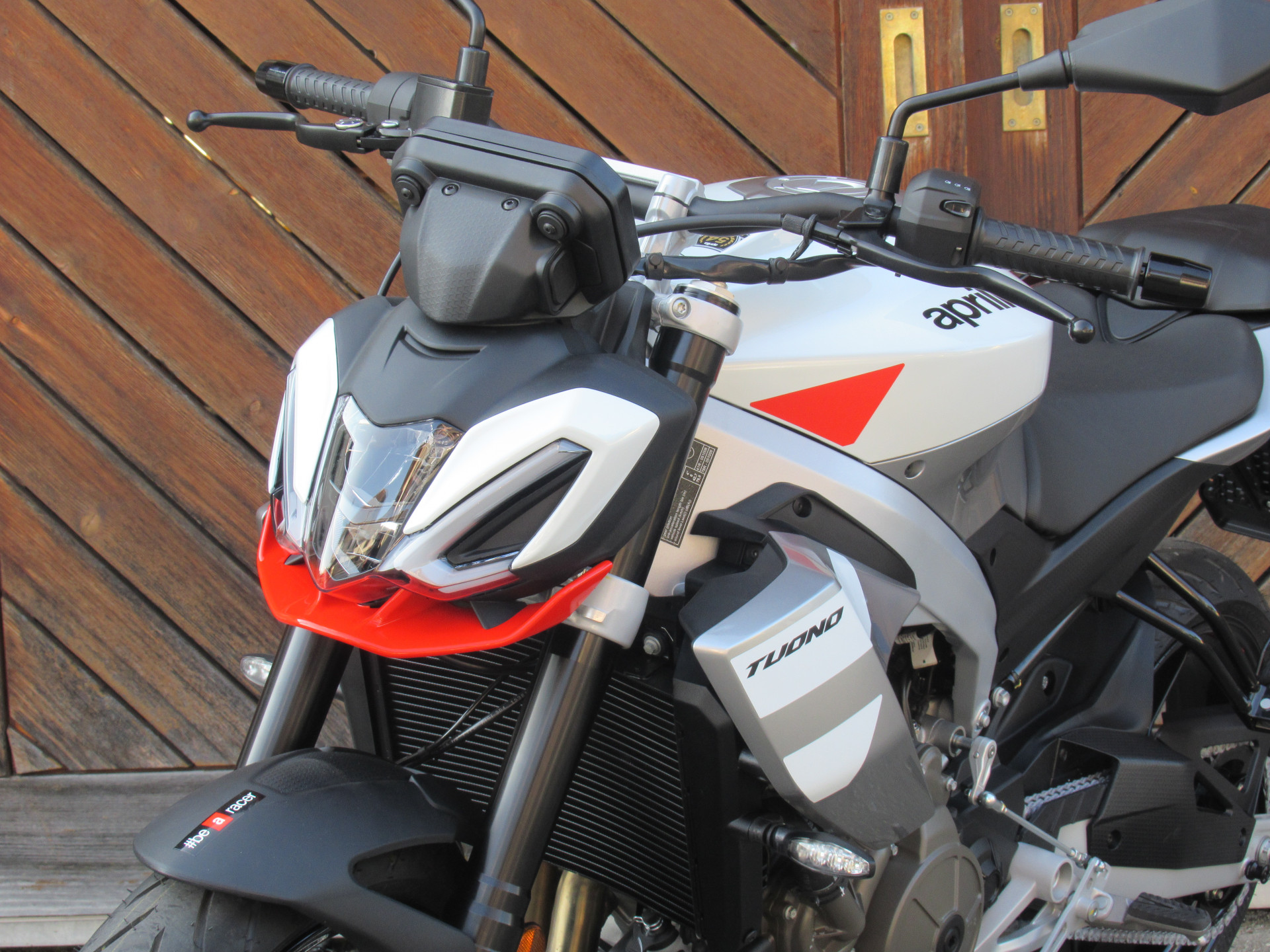 APRILIA Tuono 457-image-4