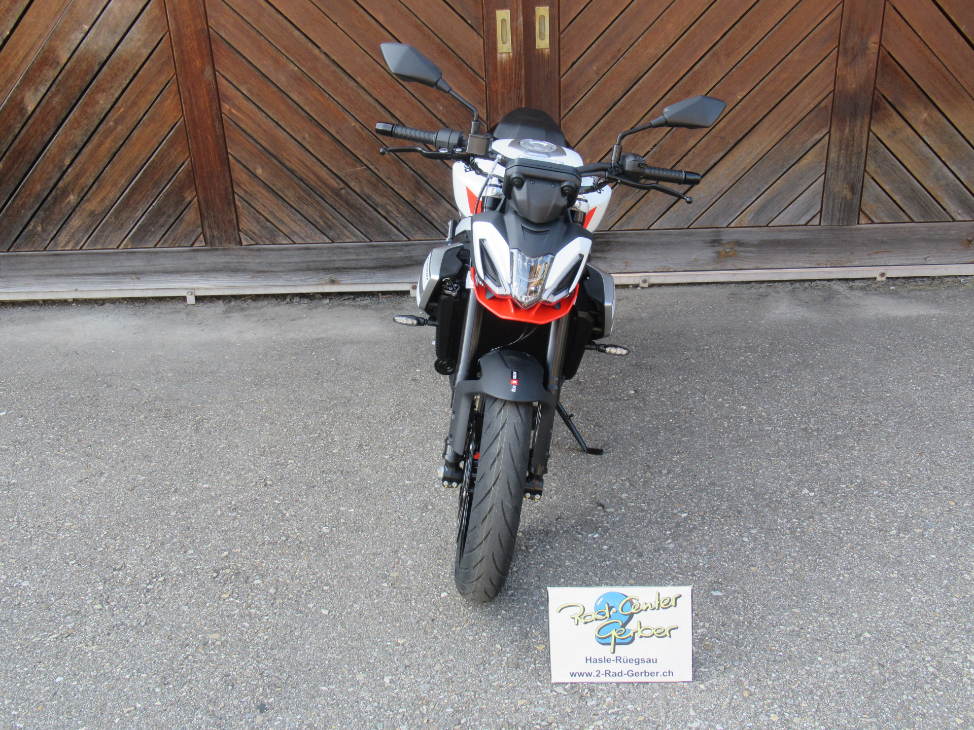 APRILIA Tuono 457-image-8