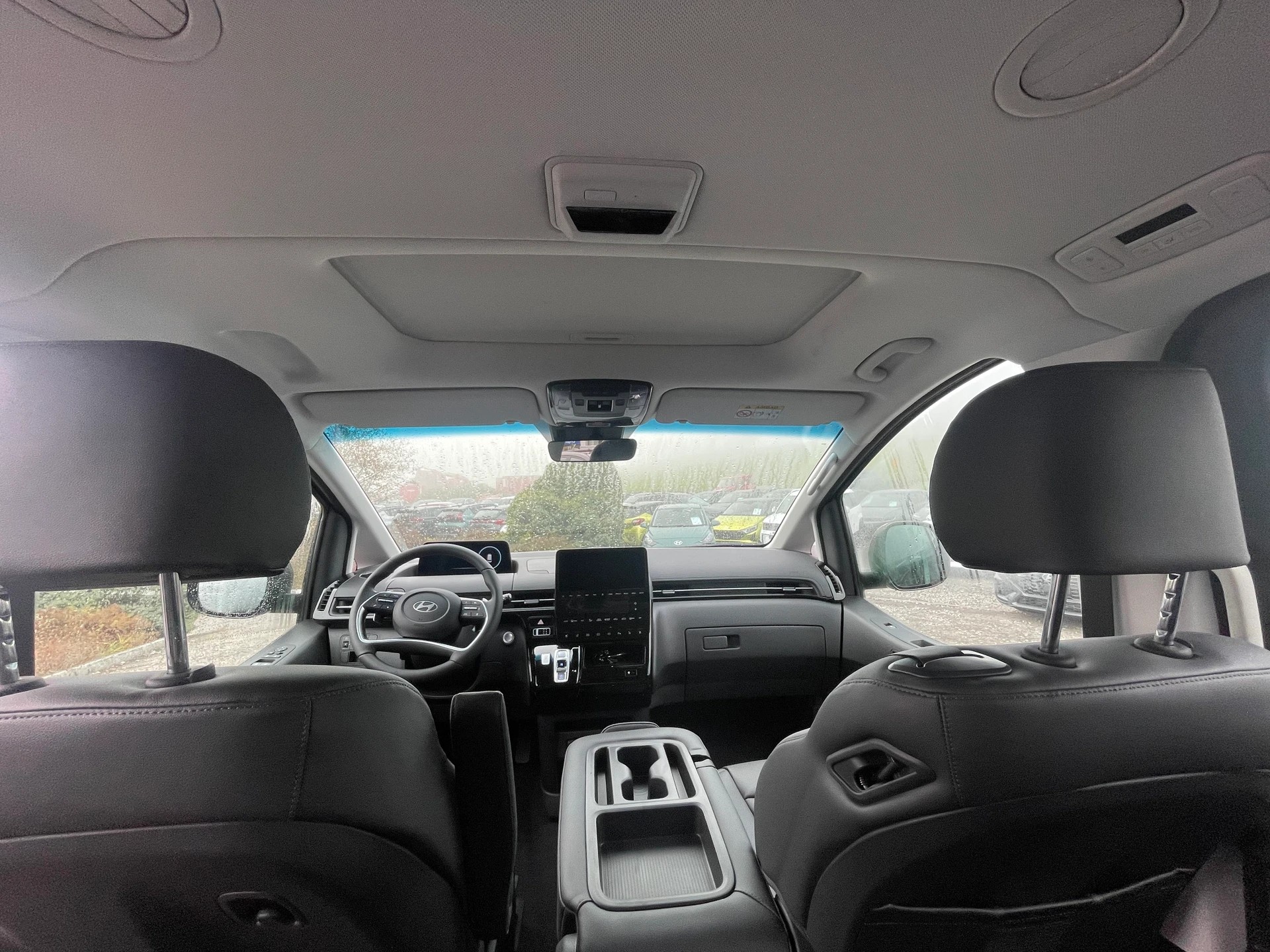 HYUNDAI Staria Wagon 1.6 T-GDi HEV Vertex A-showroom-element-3