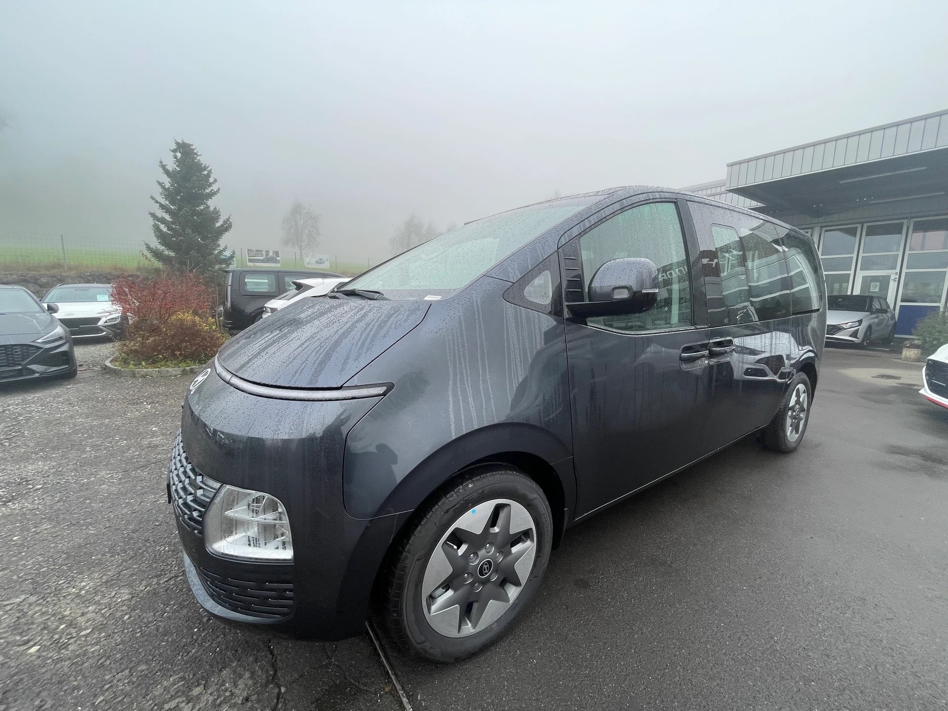 HYUNDAI Staria Wagon 1.6 T-GDi HEV Vertex A-showroom-element-1