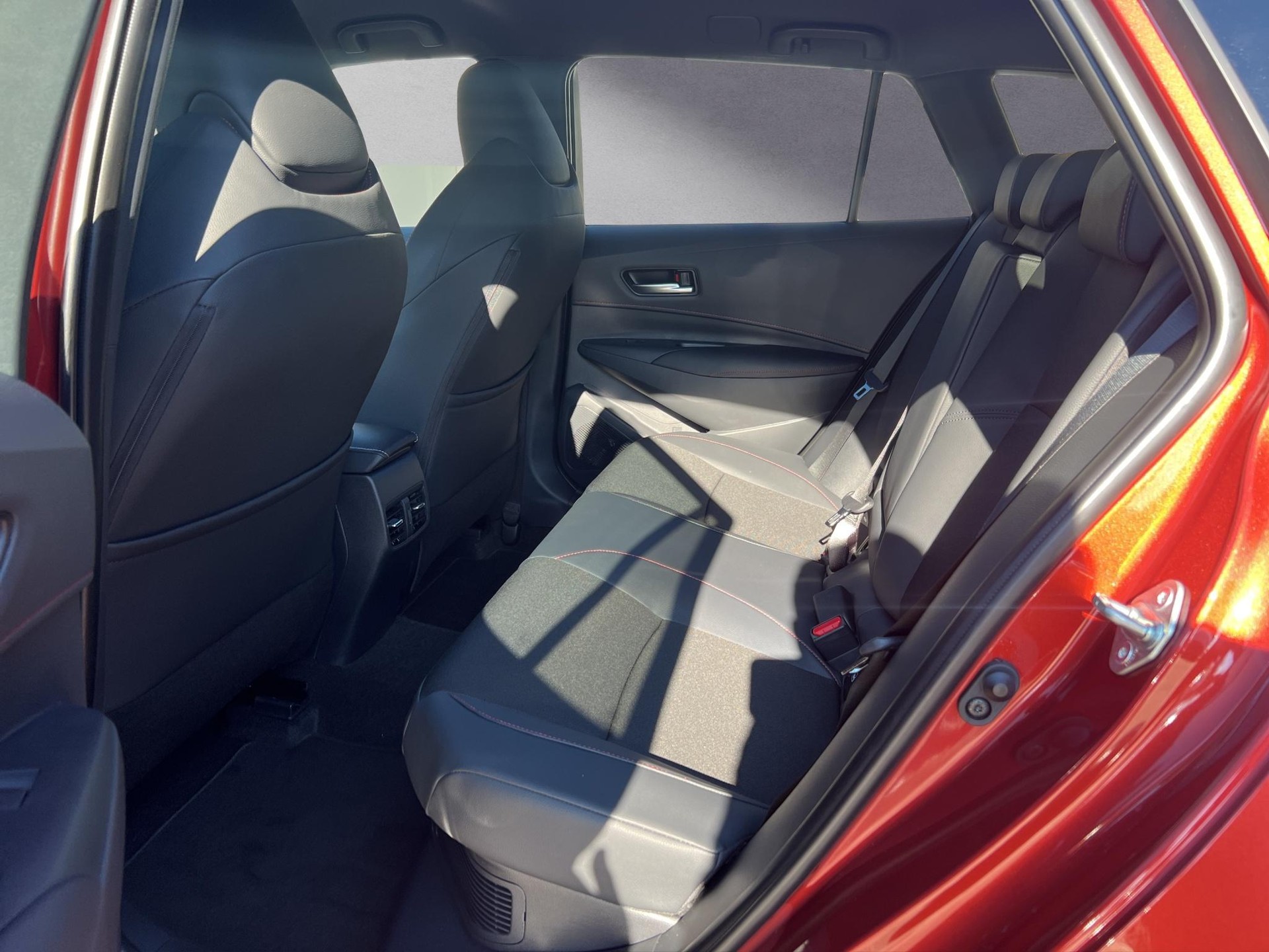 TOYOTA Corolla Touring Sports 2.0 HSD GR Sport-image-9