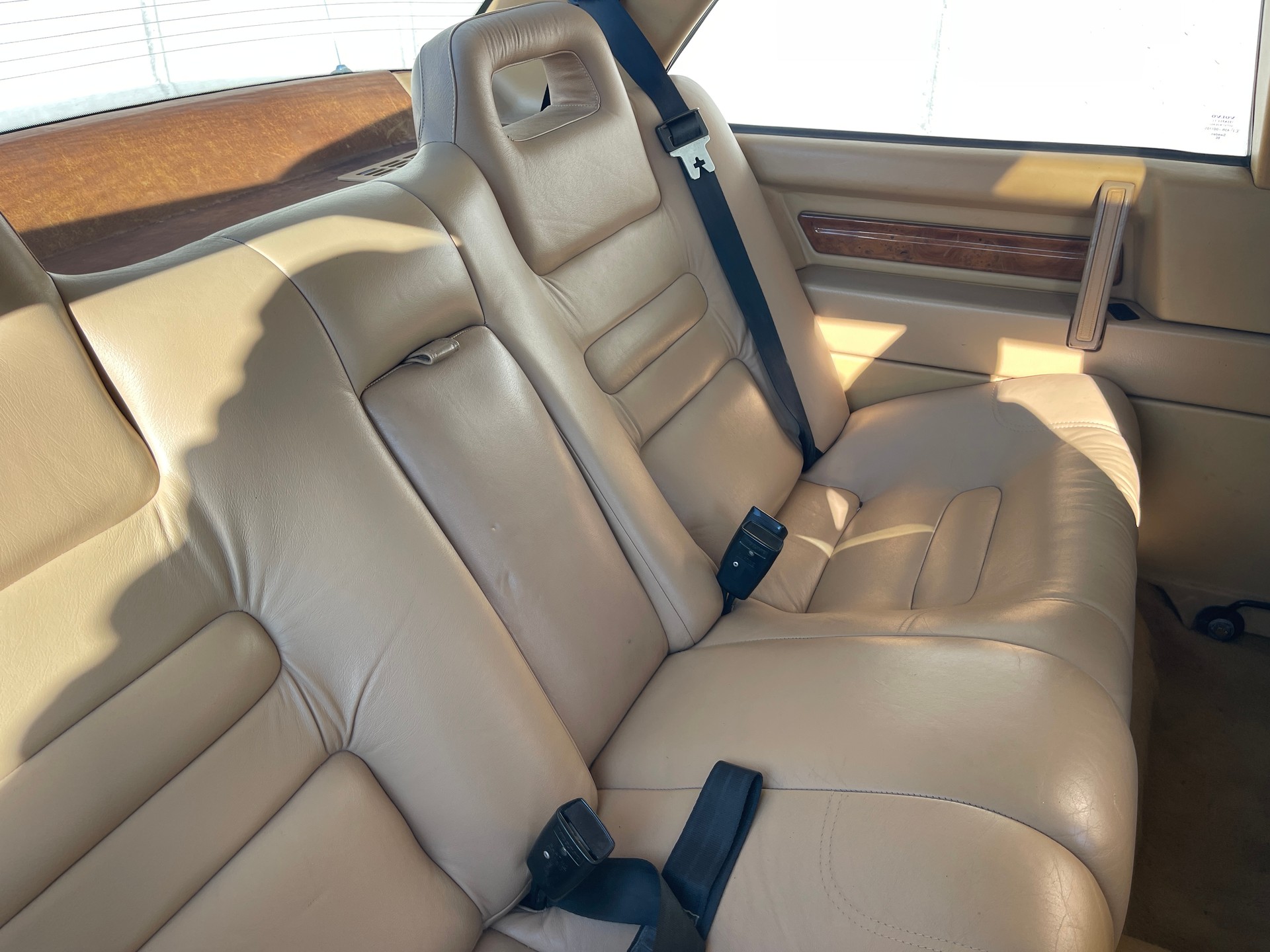 VOLVO 780 Coupé Bertone-image-5