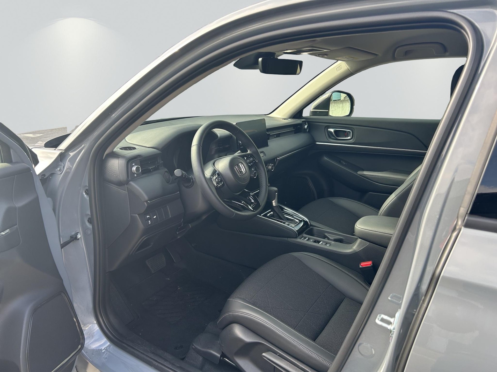 HONDA HR-V 1.5 i-MMD Advance Plus-image-9
