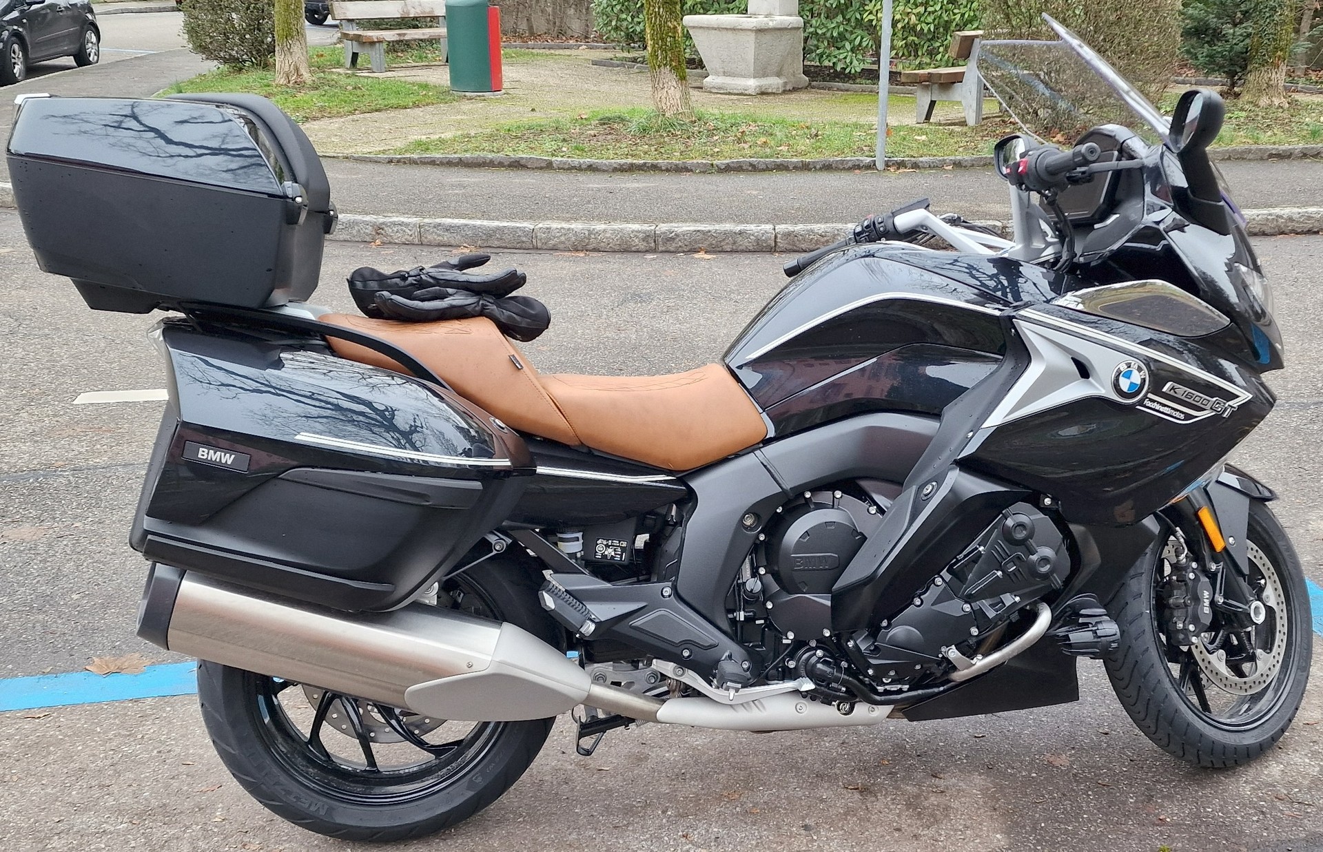 BMW K 1600 GT-image-1