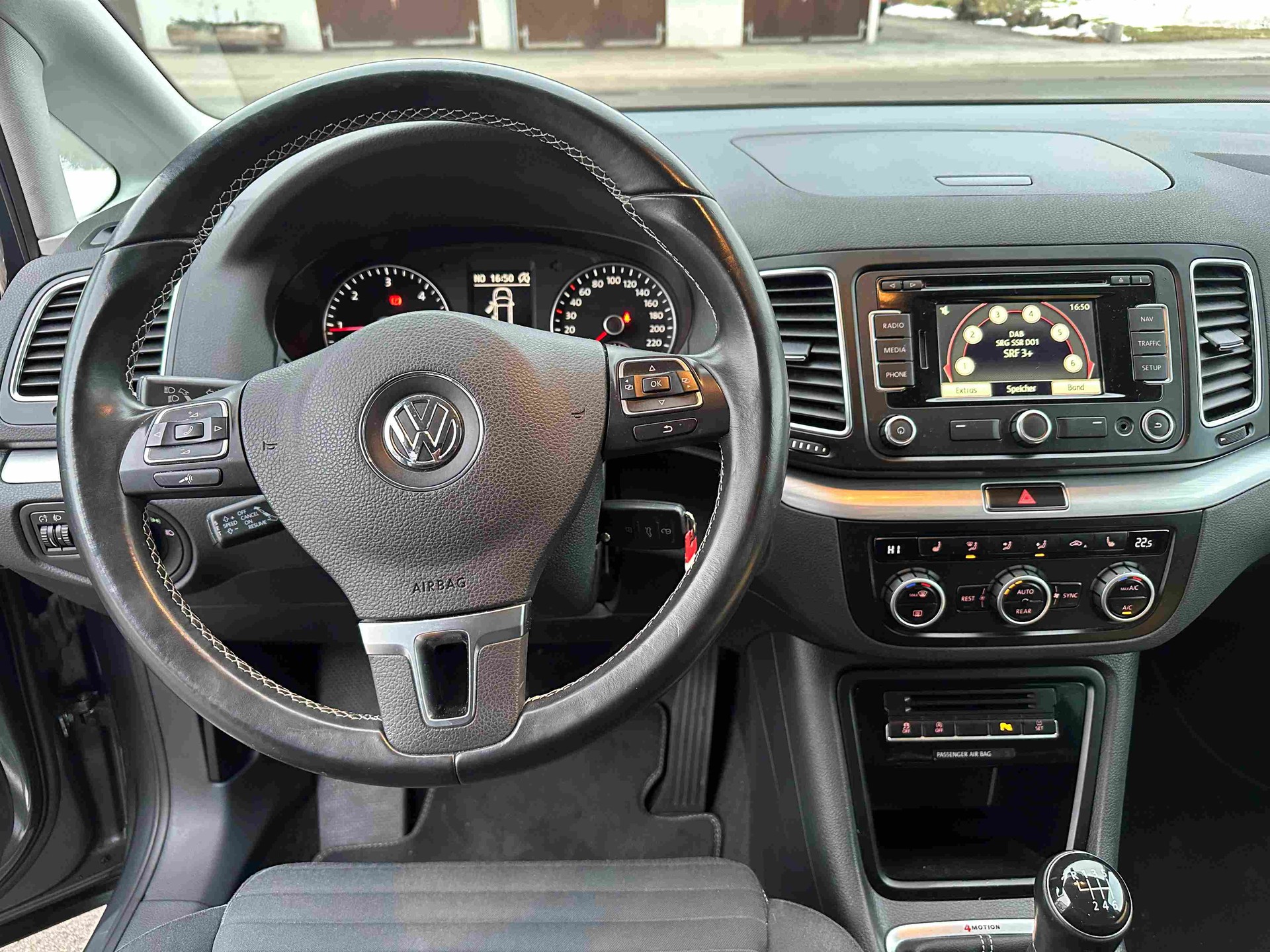 VW Sharan 2.0 TDI BlueMTA Cup 4m-image-7