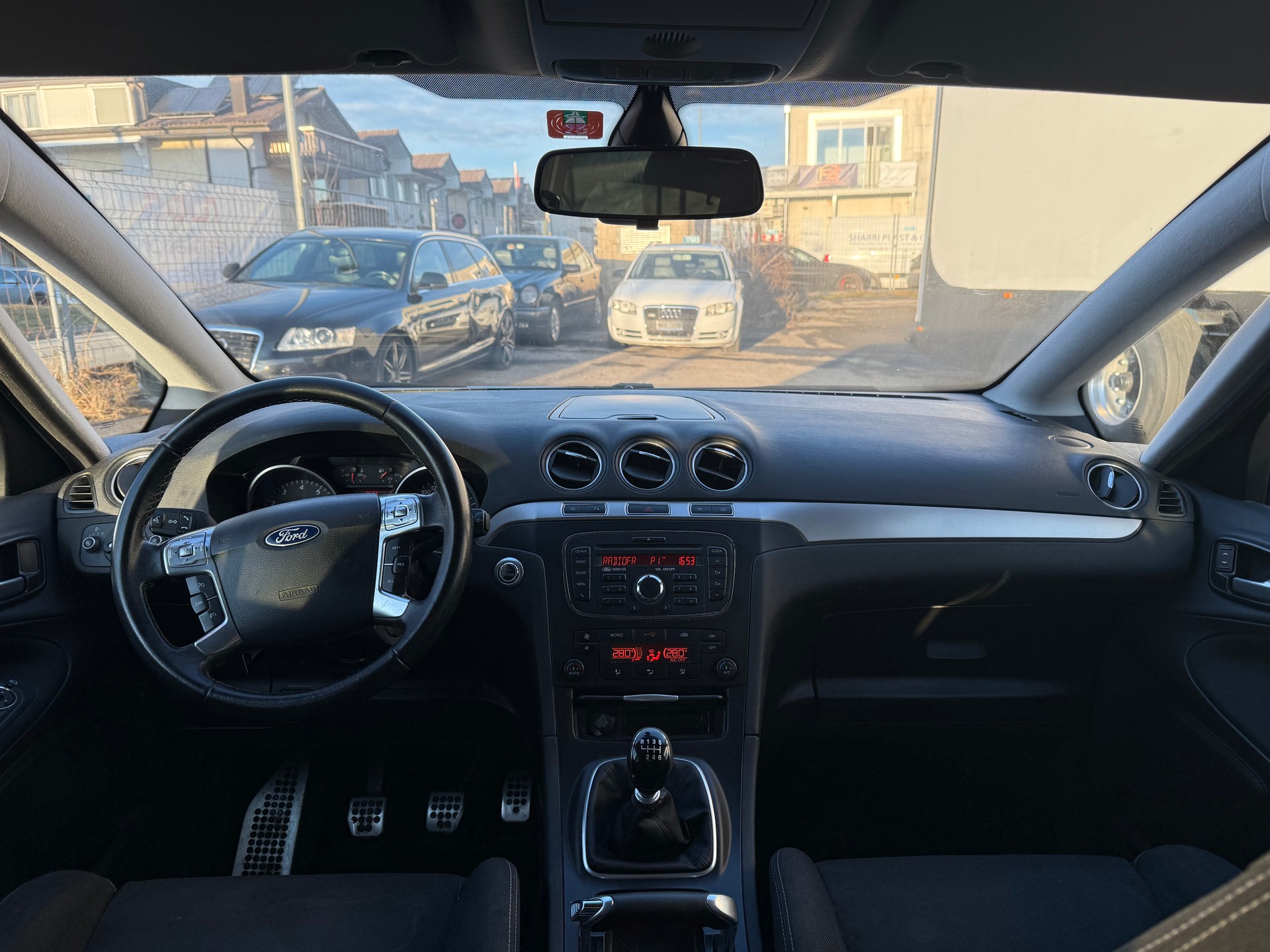 FORD S-Max 1.6 SCTi Titanium-image-9