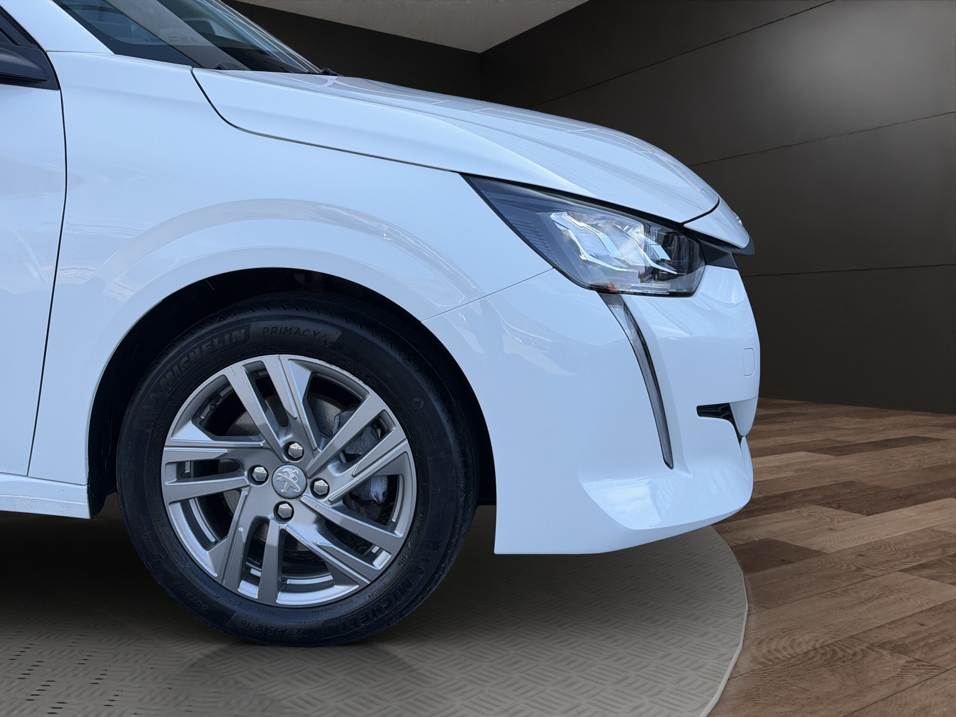 PEUGEOT 208 1.2 PureTech Active-showroom-element-1