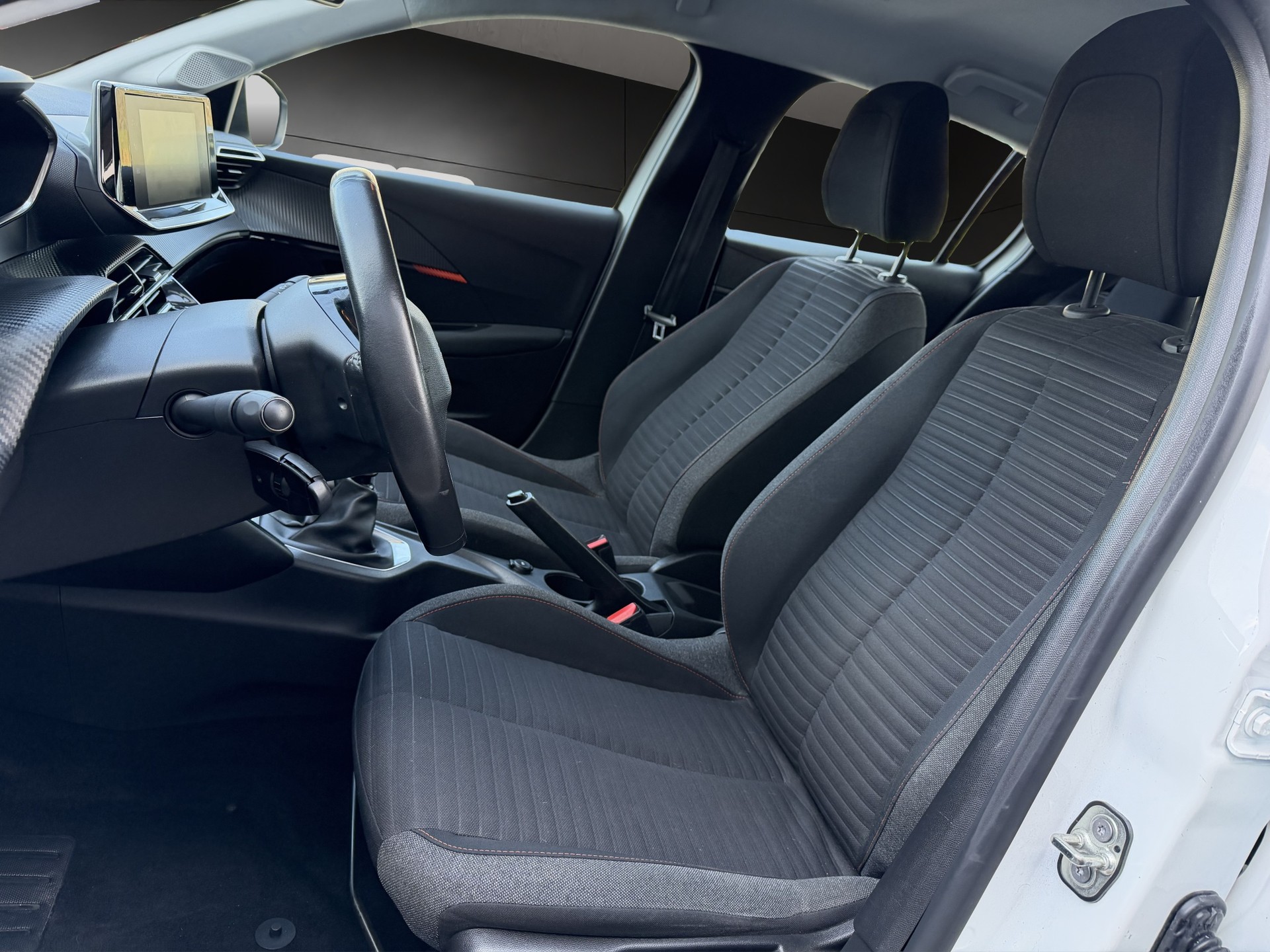 PEUGEOT 208 1.2 PureTech Active-image-5