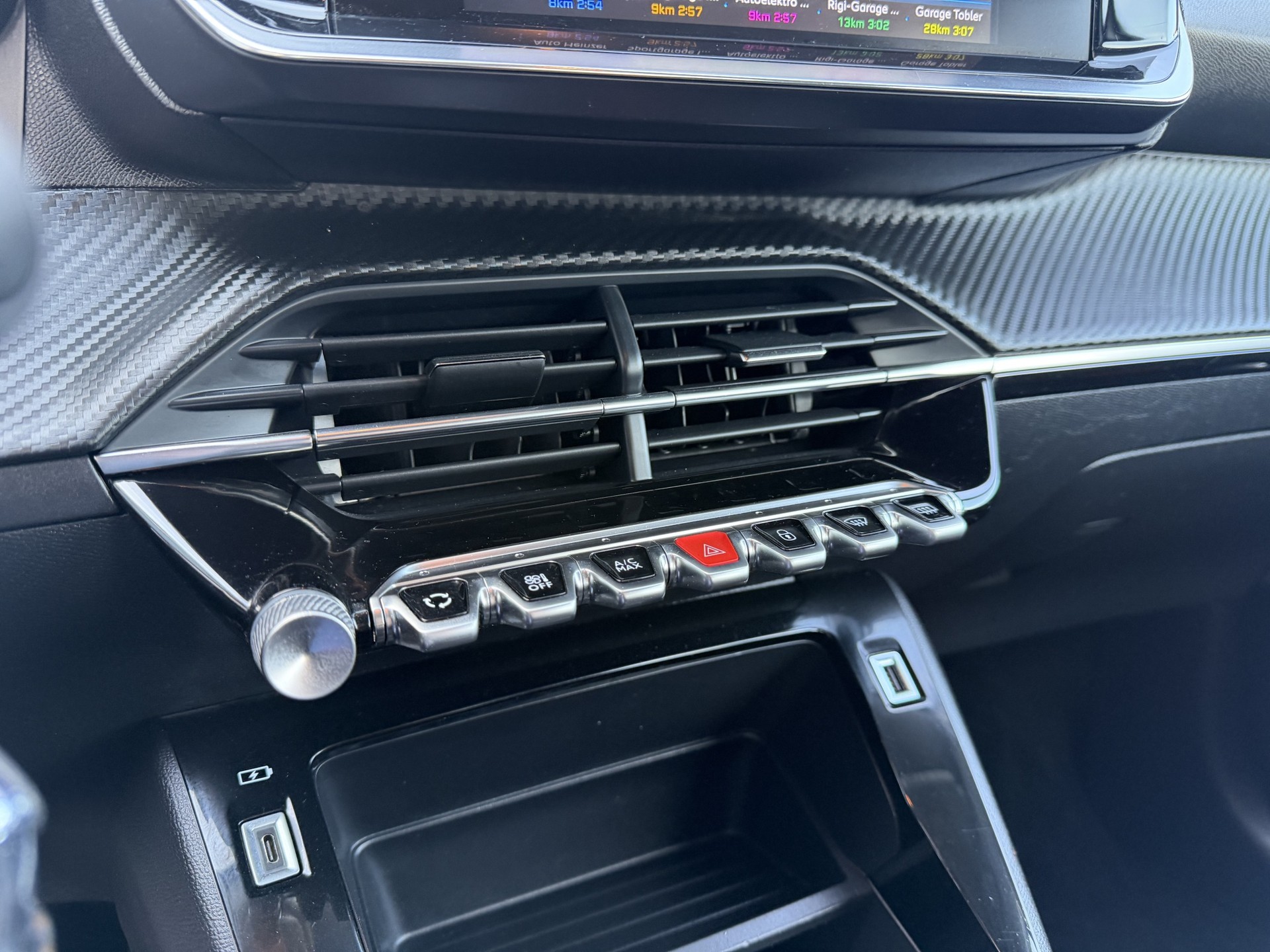 PEUGEOT 208 1.2 PureTech Active-image-14