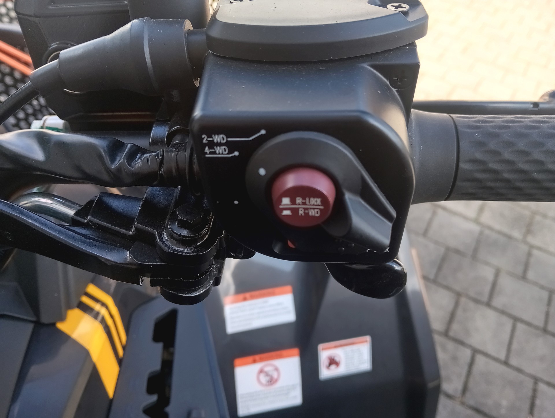 QJ SFA 600 ABS EPS ONE-image-7