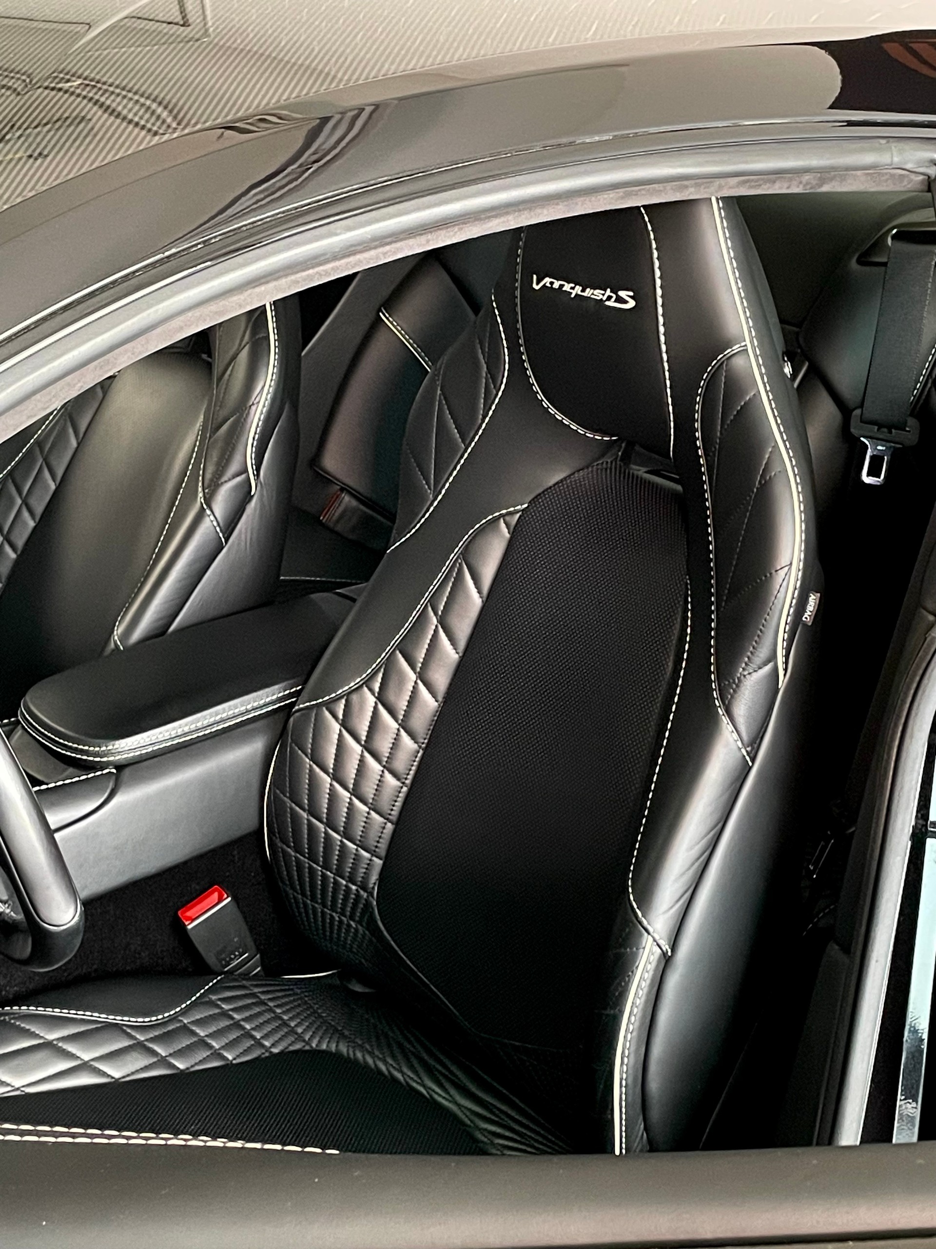 ASTON MARTIN Vanquish S V12 Touchtronic 3 - mit fortlaufender Aston Martin Garantie bis 2027 und full PPF-image-18
