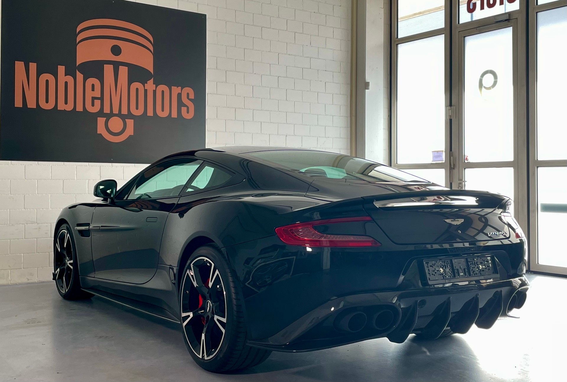 ASTON MARTIN Vanquish S V12 Touchtronic 3 - mit fortlaufender Aston Martin Garantie bis 2027 und full PPF-image-5