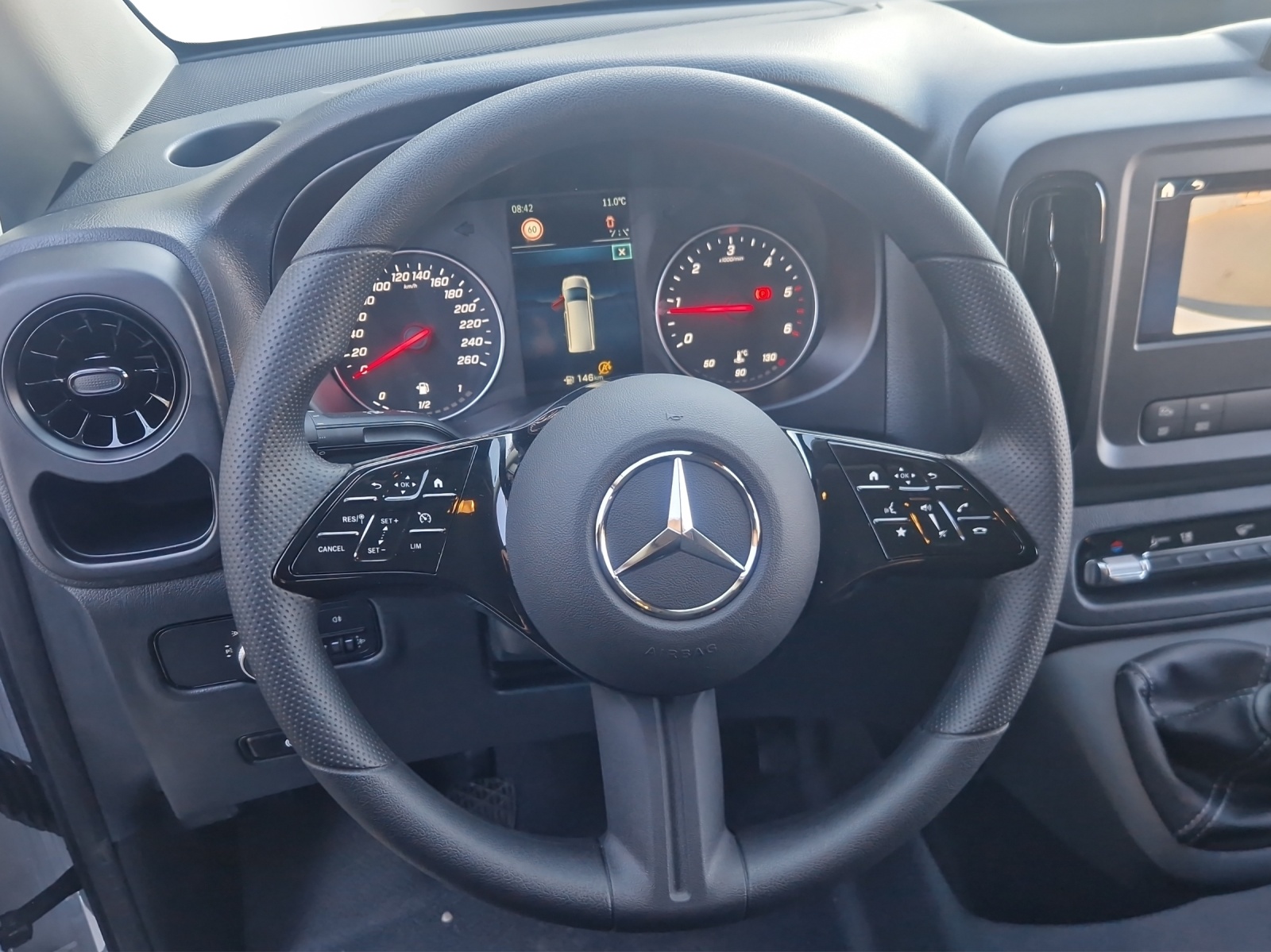 MERCEDES-BENZ Vito 110 CDI Lang Pro-image-7