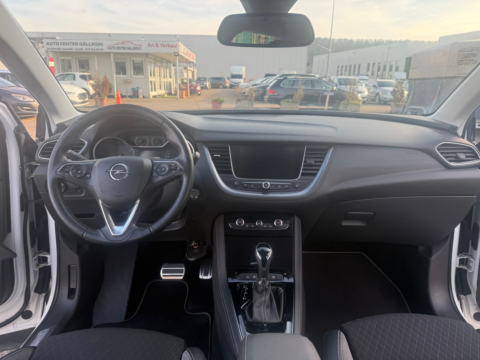 OPEL Grandland X 1.2i TP Ultimate Automatik-image-3