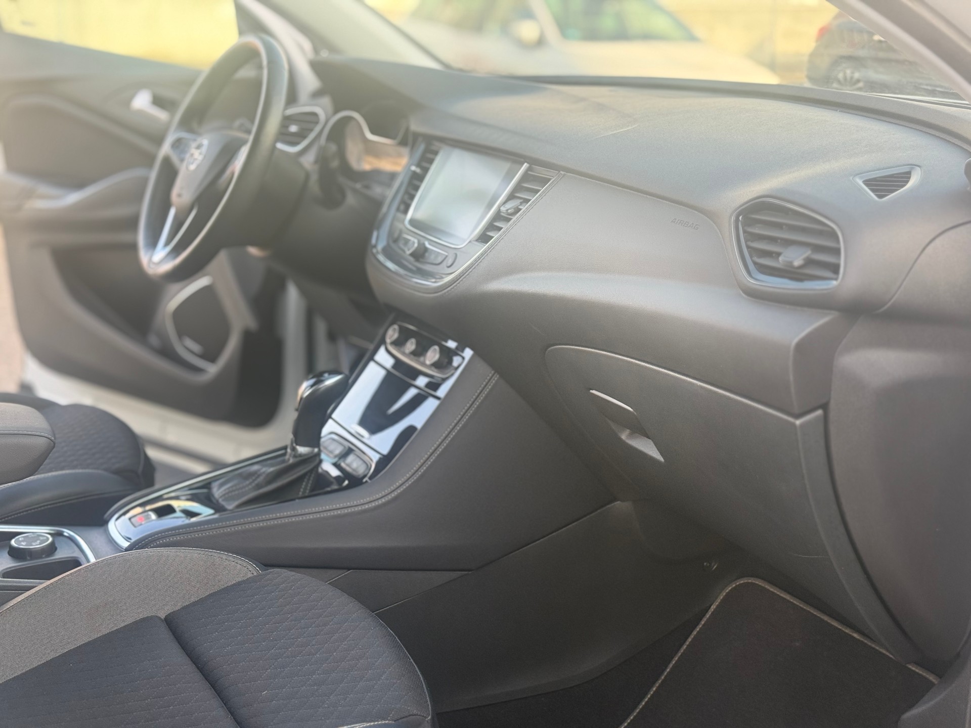 OPEL Grandland X 1.2i TP Ultimate Automatik-image-7