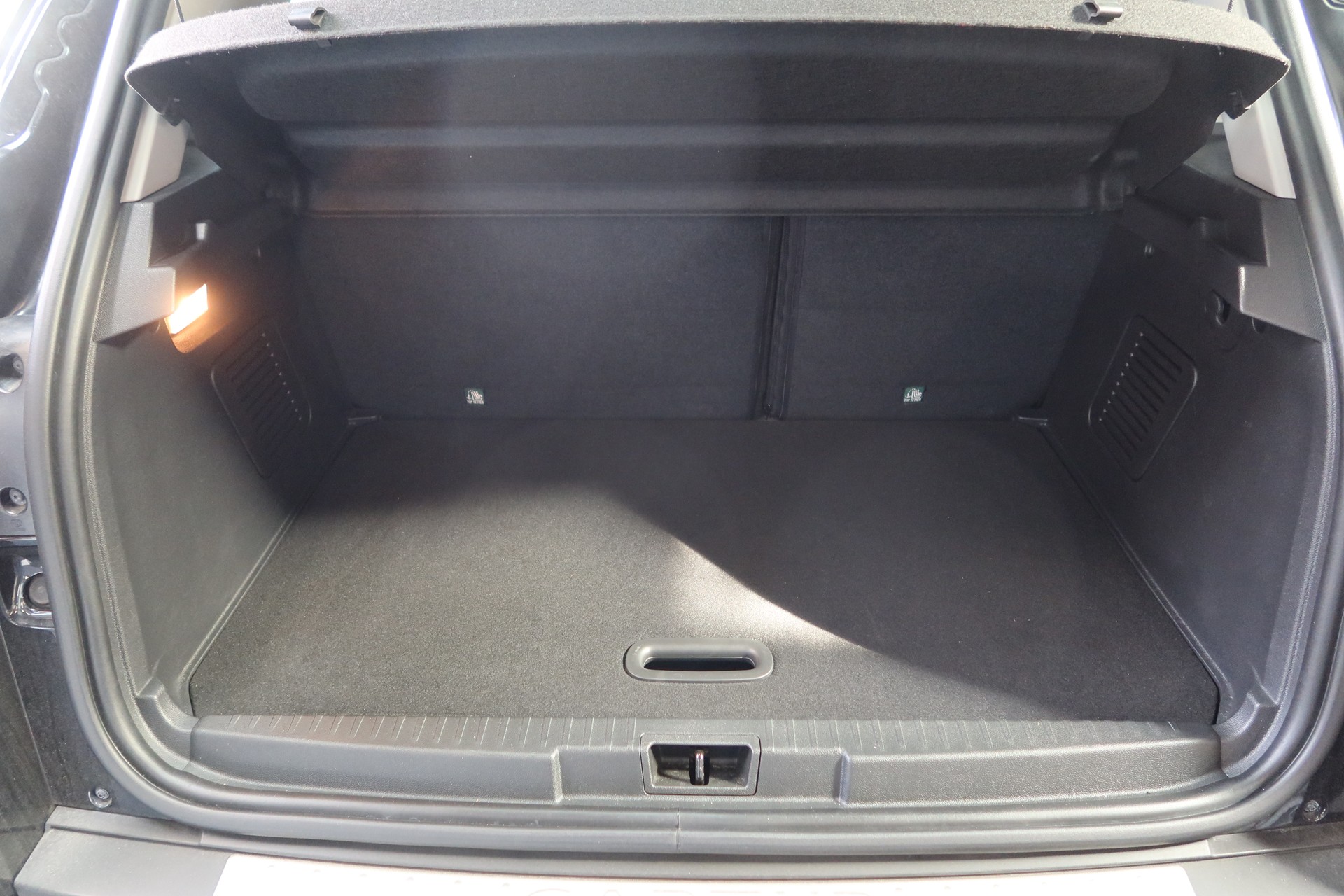 RENAULT Captur 0.9 Intens-image-15