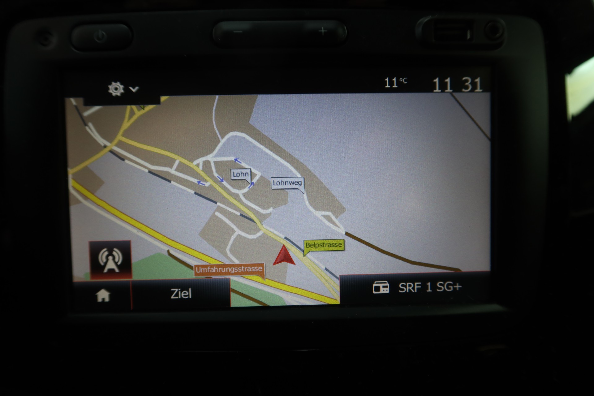 RENAULT Captur 0.9 Intens-image-11