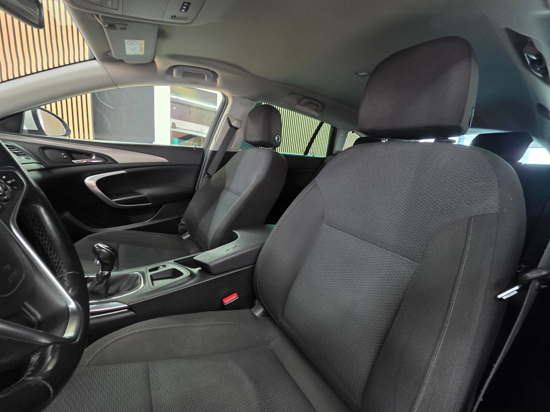 OPEL Insignia Sports Tourer 2.0 CDTI Edition 4WD-image-9