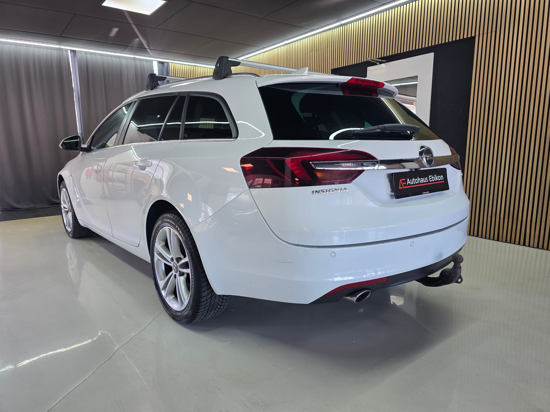 OPEL Insignia Sports Tourer 2.0 CDTI Edition 4WD-image-4