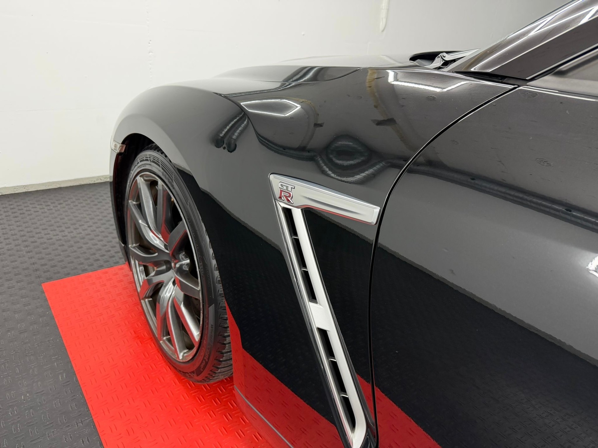 NISSAN GT-R 3.8 V6 Biturbo Black Edition-image-6