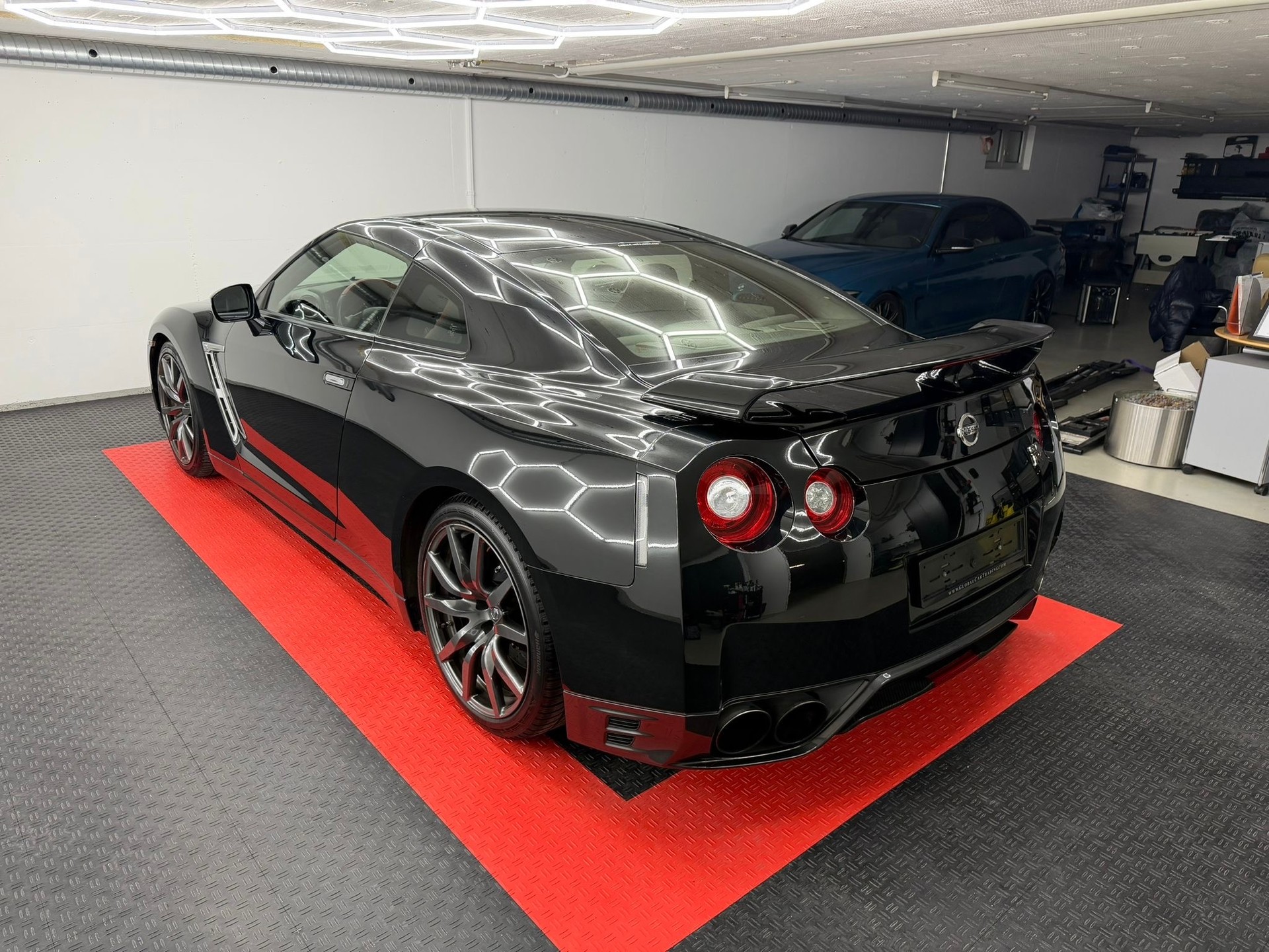 NISSAN GT-R 3.8 V6 Biturbo Black Edition-image-5