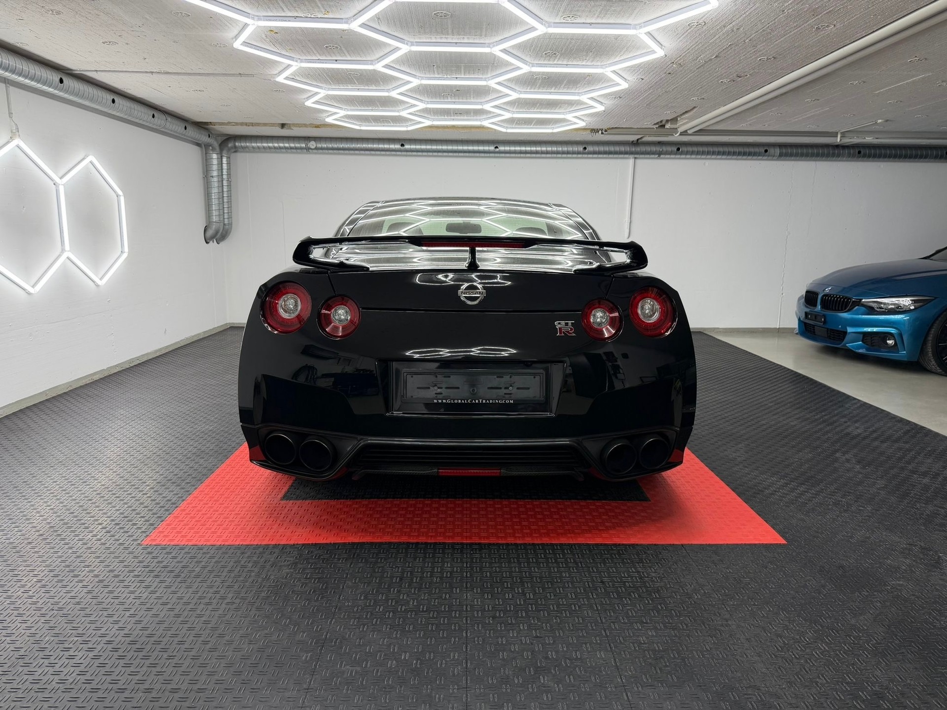 NISSAN GT-R 3.8 V6 Biturbo Black Edition-image-4