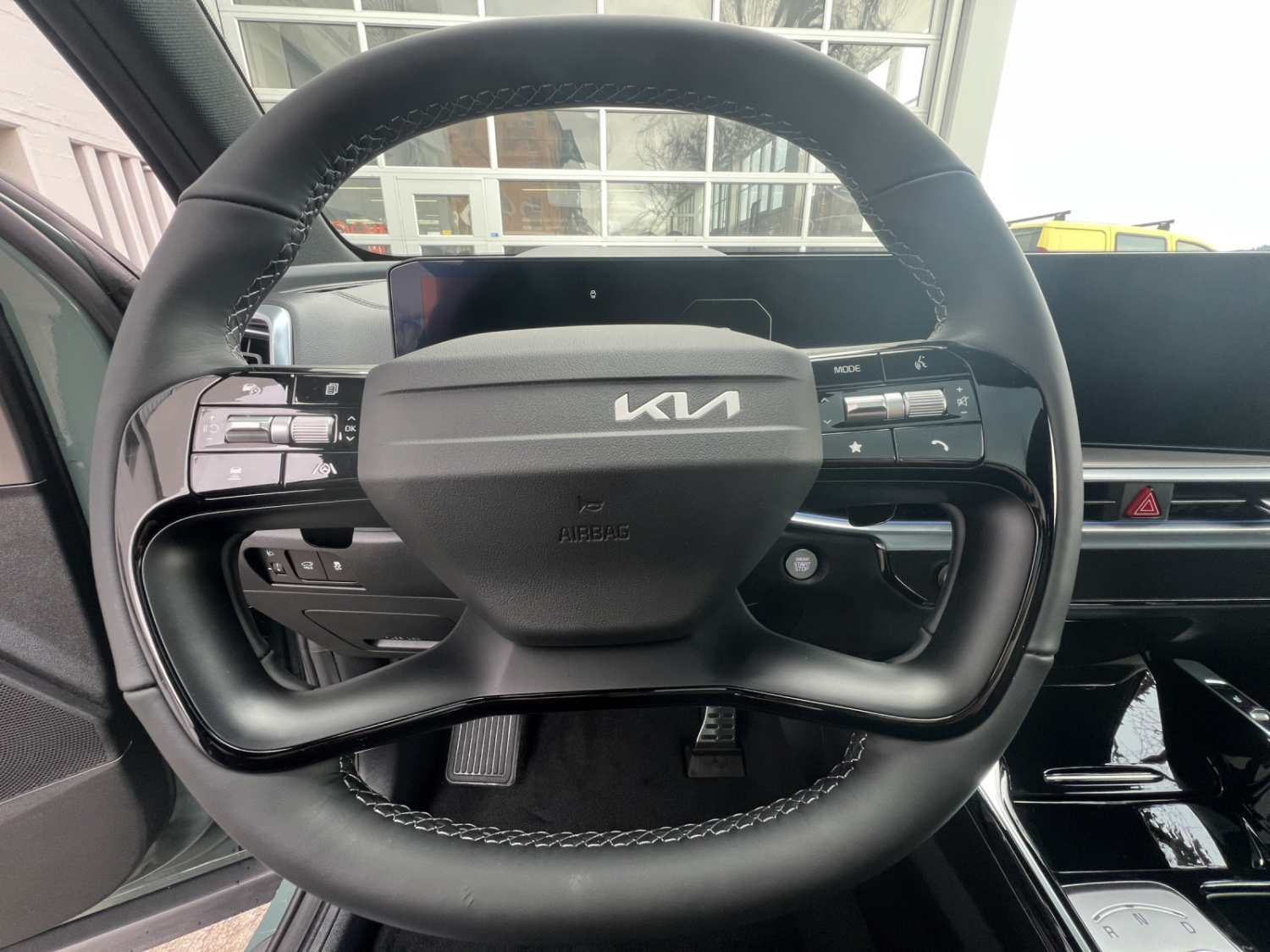 KIA Sorento 1.6 T-GDi Hybrid Style 7P-image-10