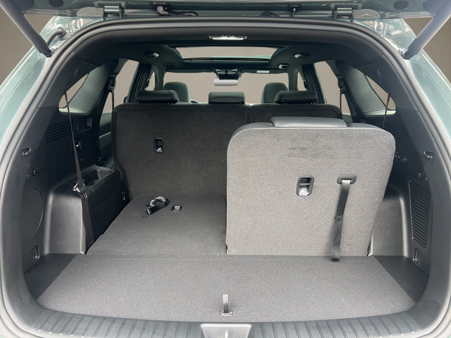KIA Sorento 1.6 T-GDi Hybrid Style 7P-image-17