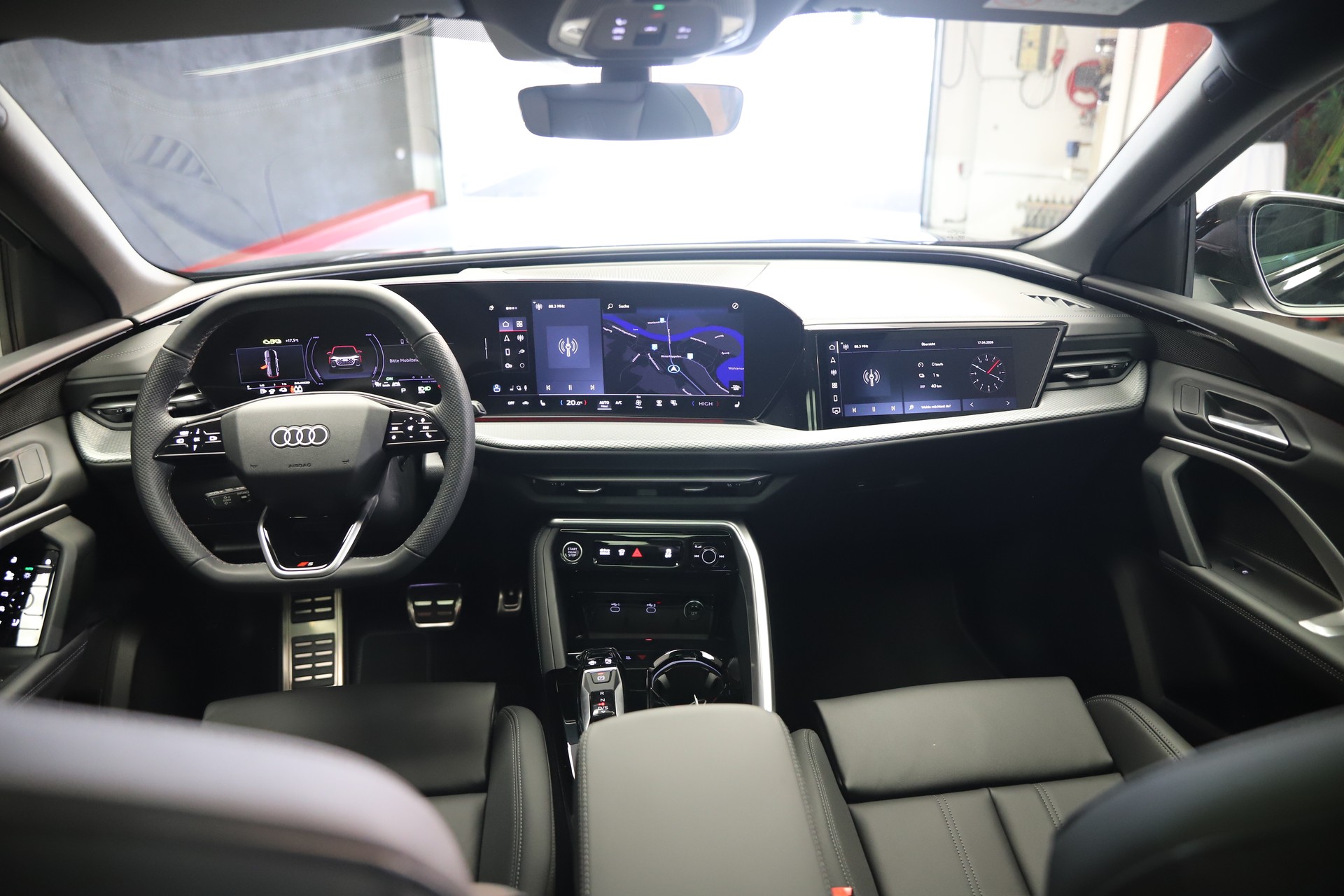 AUDI Q5 Sportback 50 TFSI e PHEV S line quattro S-tronic-image-8