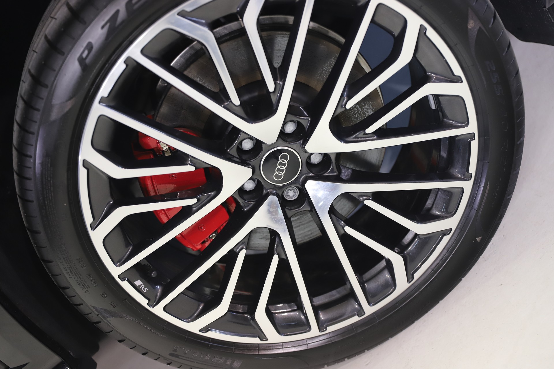AUDI Q5 Sportback 50 TFSI e PHEV S line quattro S-tronic-image-5