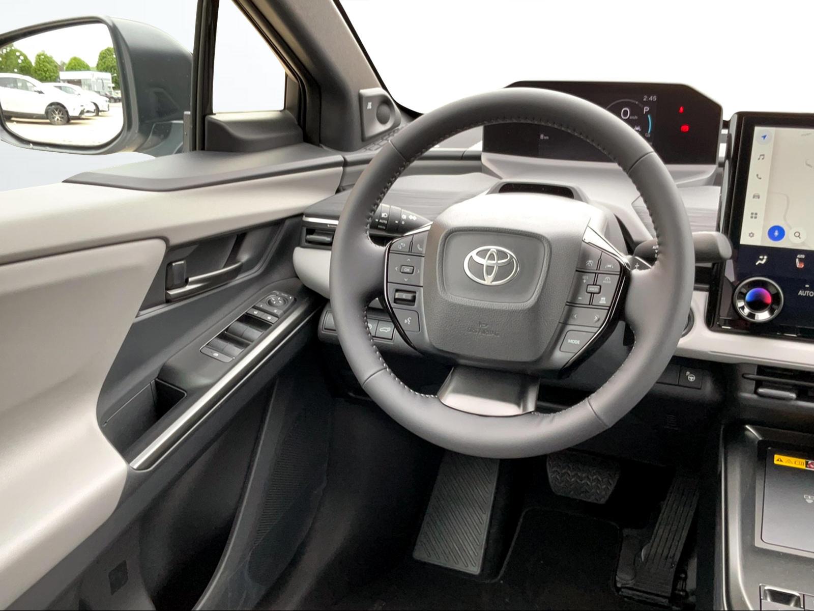 TOYOTA C-HR+ Premium AWD-image-3