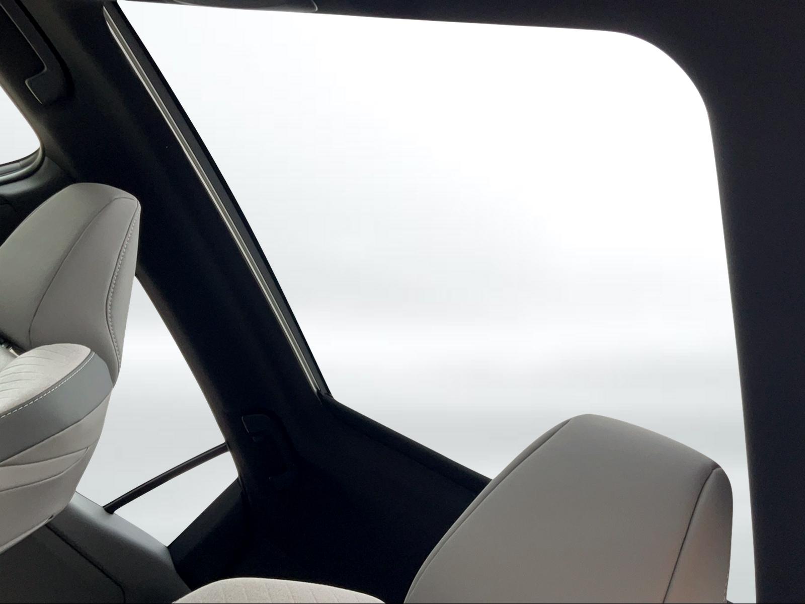 TOYOTA C-HR+ Premium AWD-image-14