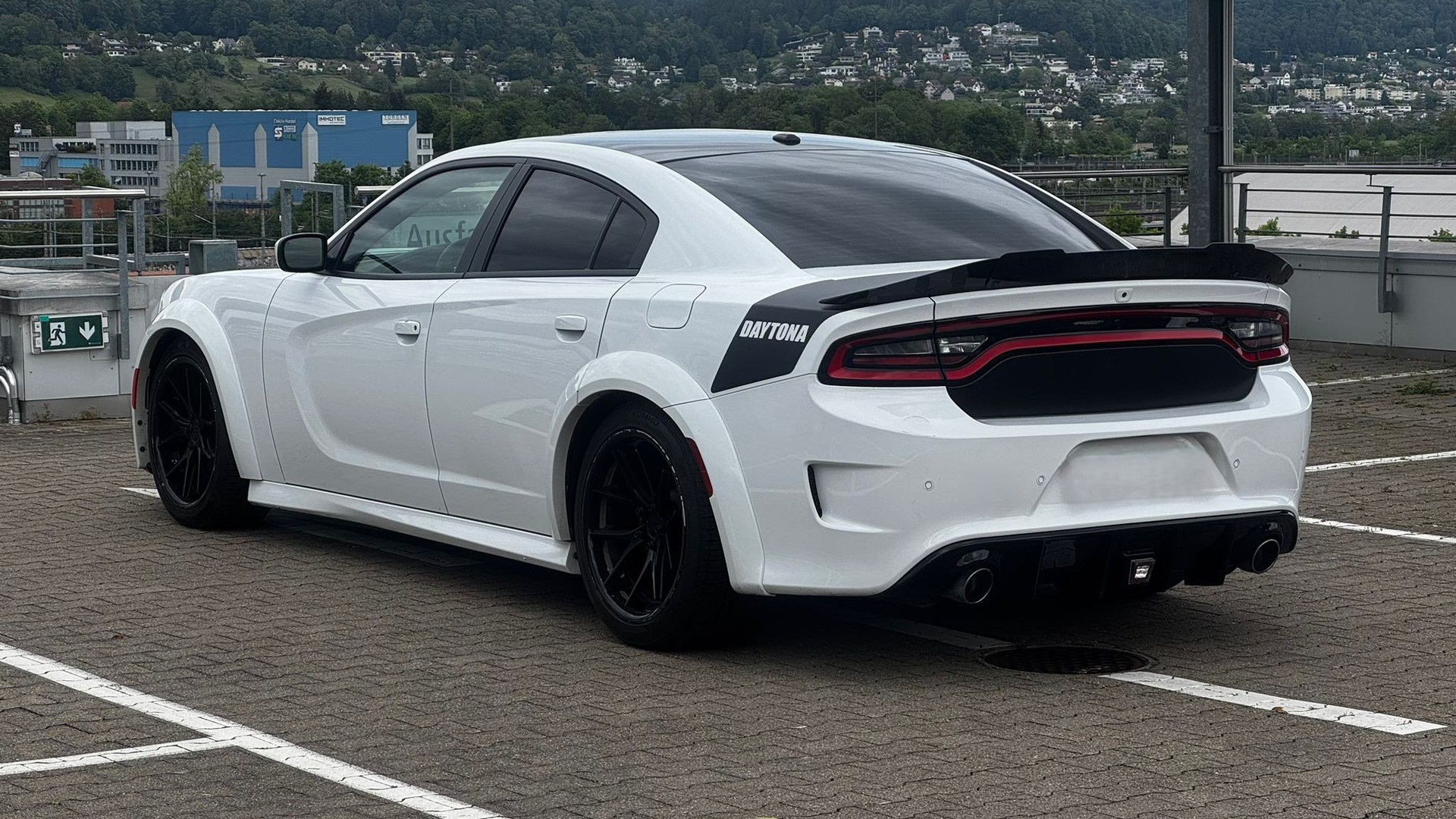 DODGE Charger DAYTONA-image-5