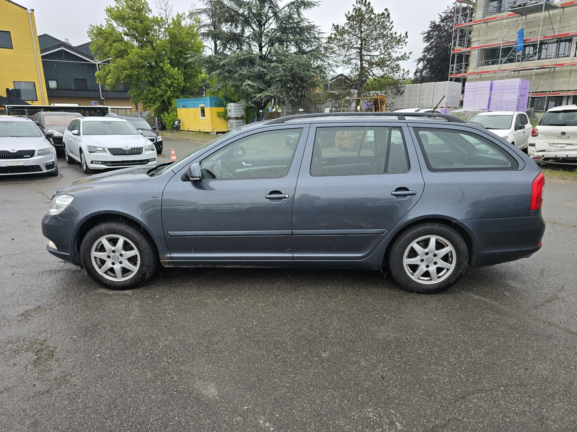 SKODA Octavia Combi 1.6 TDI Swiss Adventure 4x4-image-3