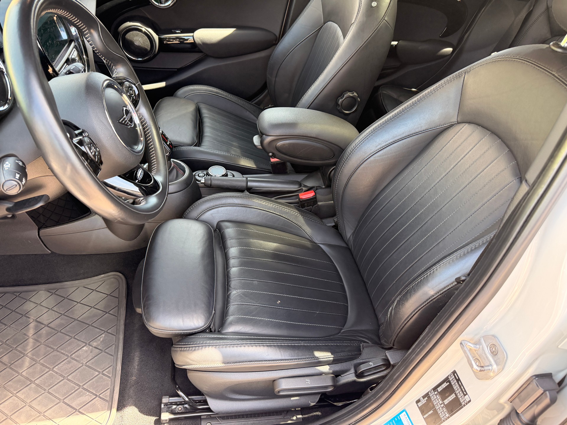 MINI Cooper S Steptronic DKG-image-6