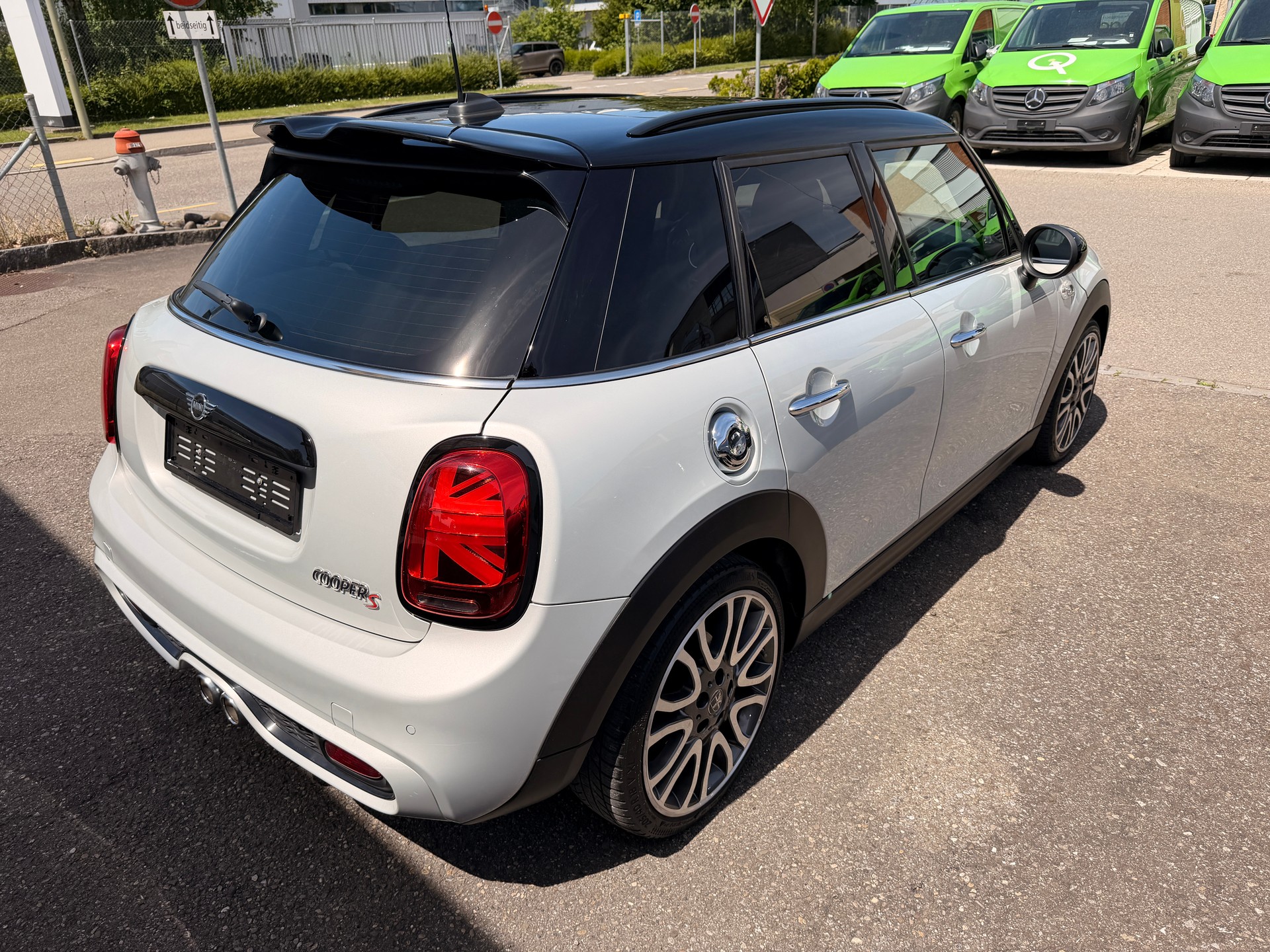MINI Cooper S Steptronic DKG-image-4