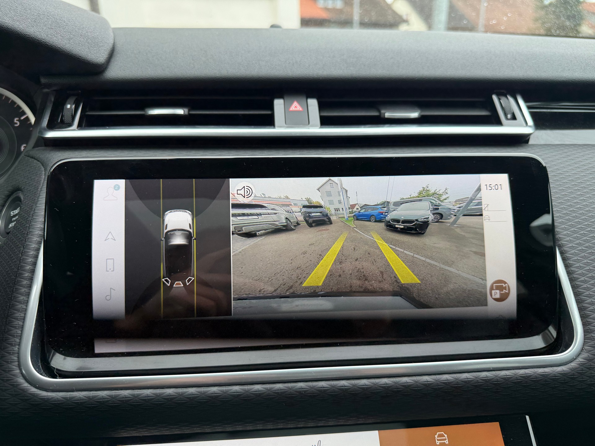 LAND ROVER Range Rover Velar 2.0 T R-Dynamic SE * LUFTFEDERUNG*PANORAMADACH-image-12
